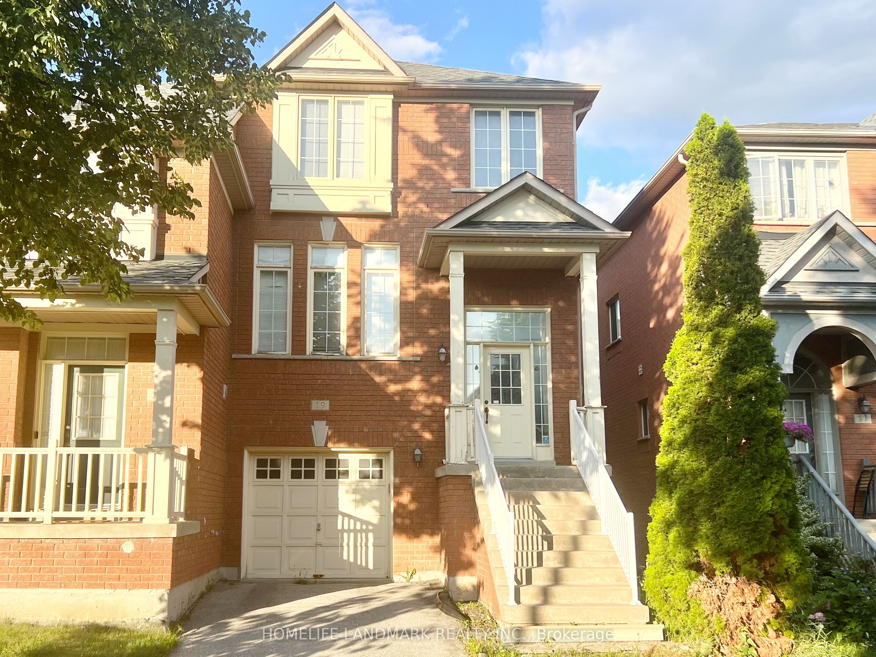 19 Fairlawn Avenue Property Photo 1