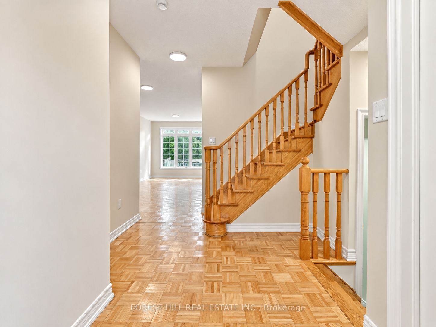 47 Loire Valley Avenue Property Photo 3