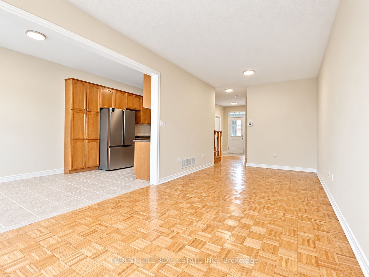 47 Loire Valley Avenue Property Photo 6