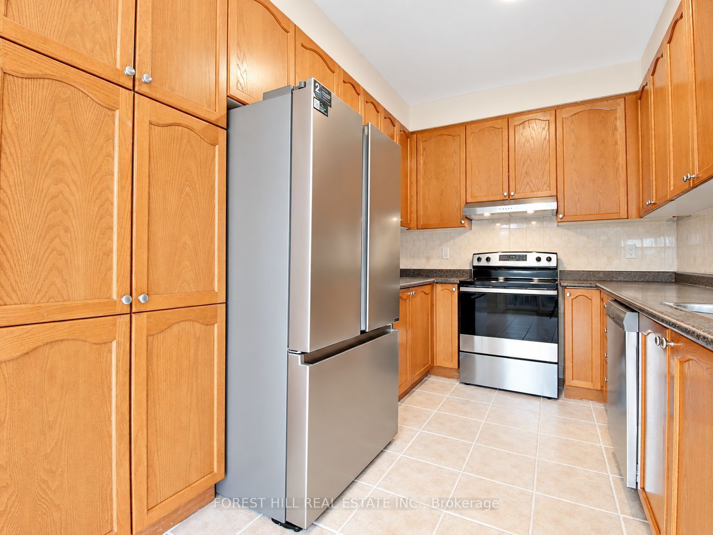 47 Loire Valley Avenue Property Photo 9
