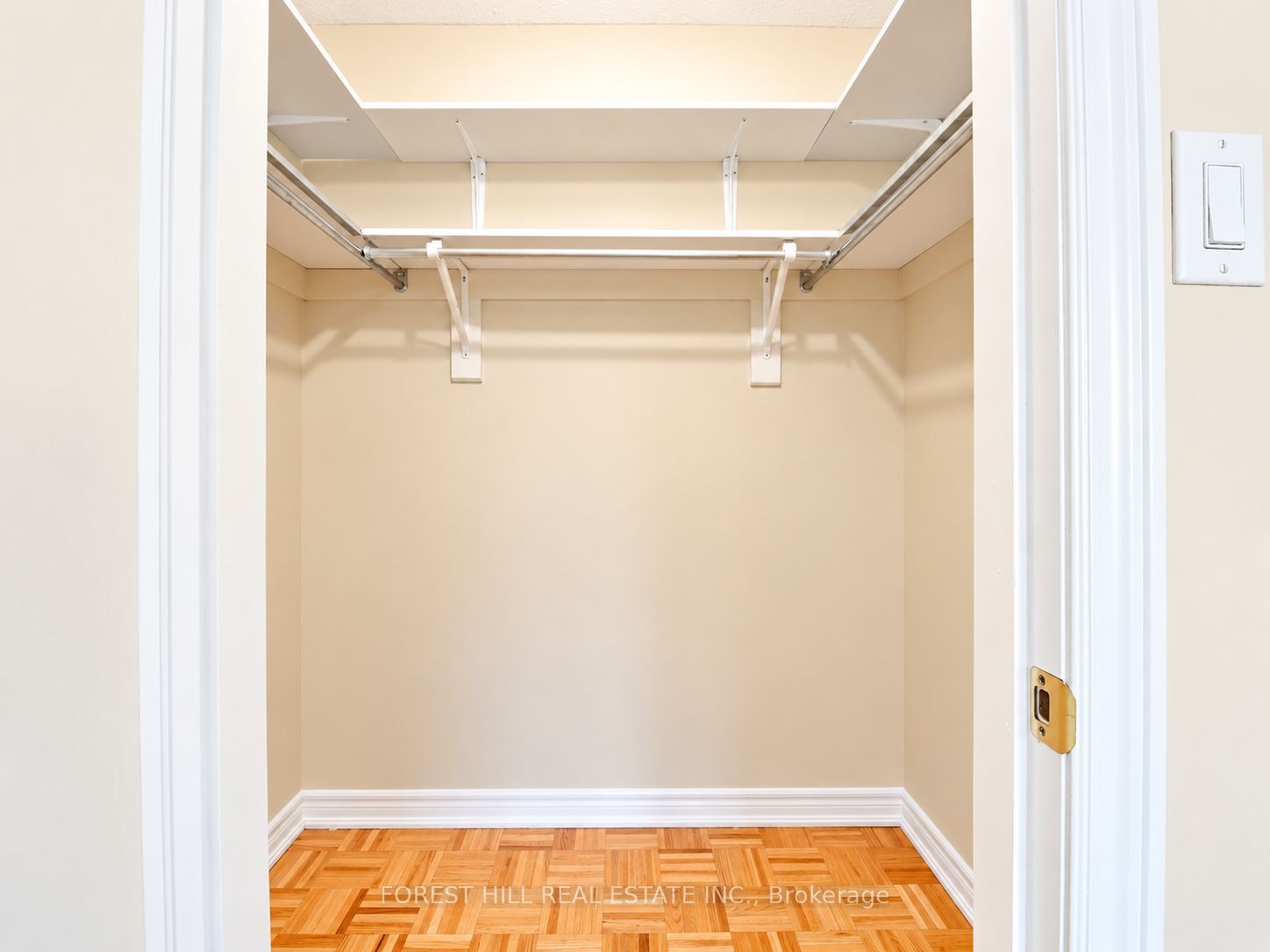 47 Loire Valley Avenue Property Photo 13