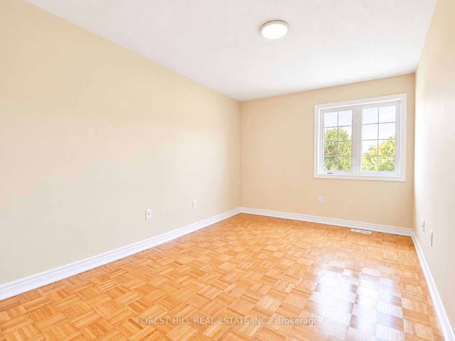 47 Loire Valley Avenue Property Photo 16
