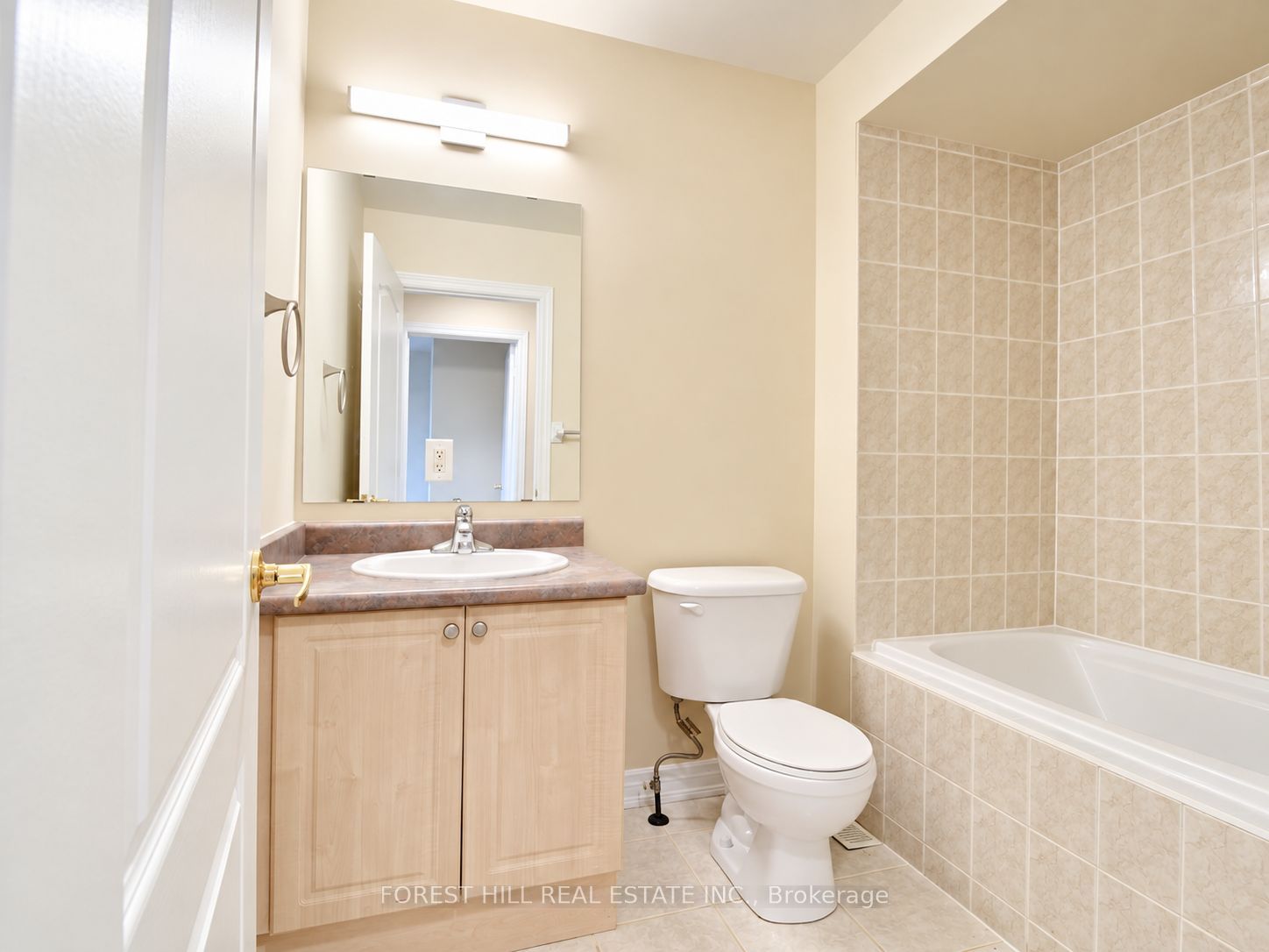 47 Loire Valley Avenue Property Photo 18