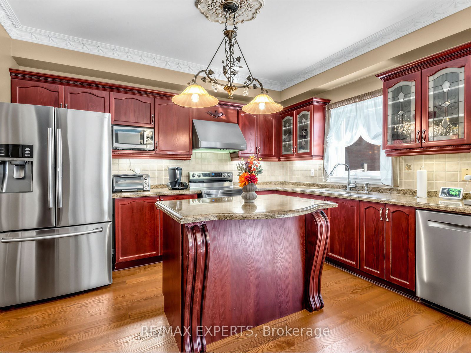 113 Sonoma Boulevard Property Photo 7