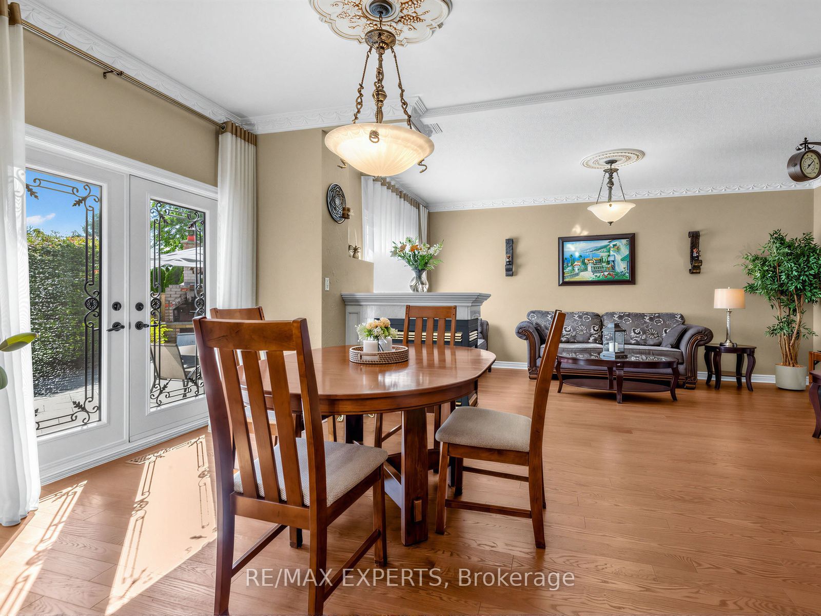 113 Sonoma Boulevard Property Photo 8