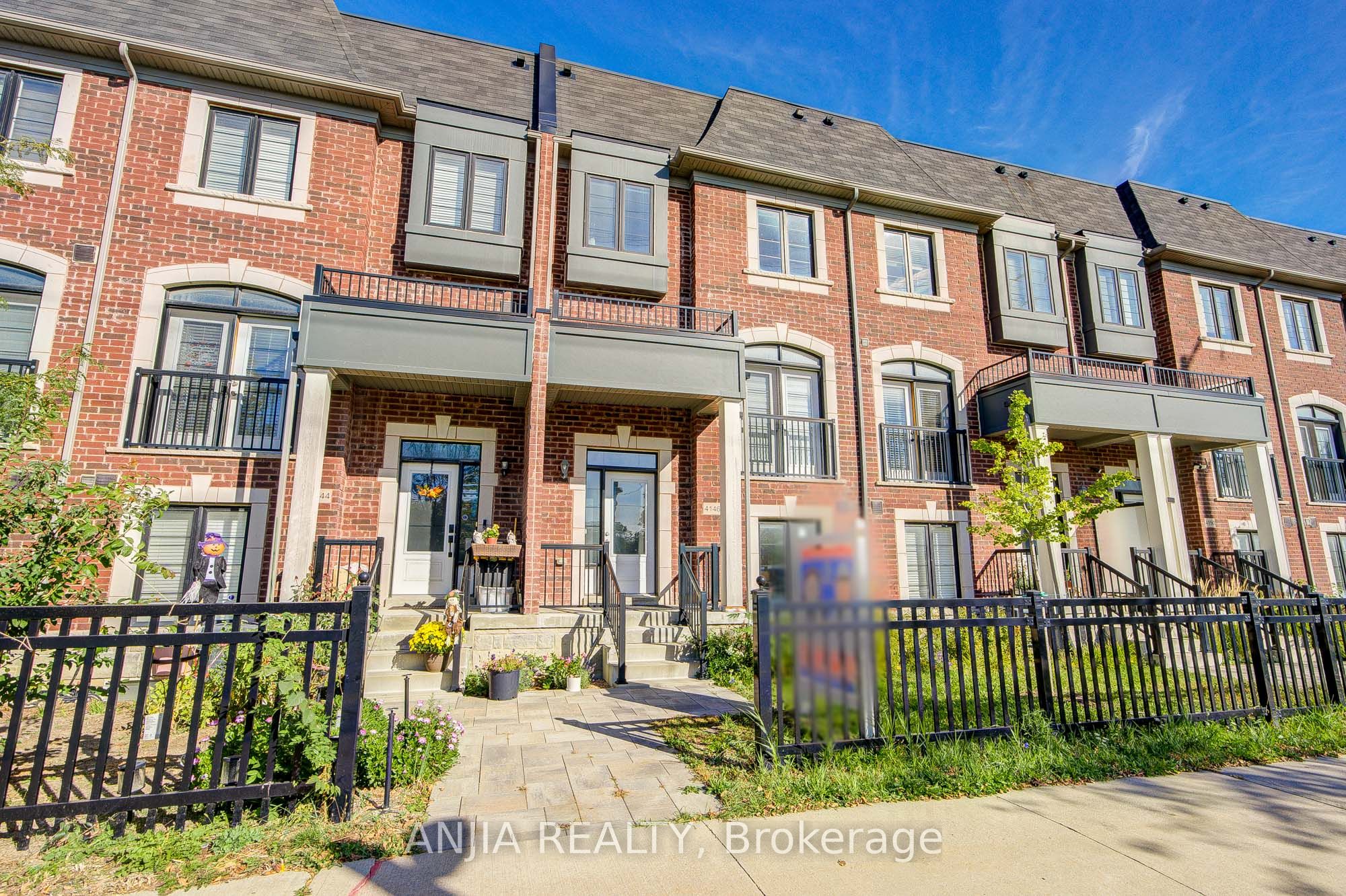 4146 Highway 7 Road E Property Photo 1