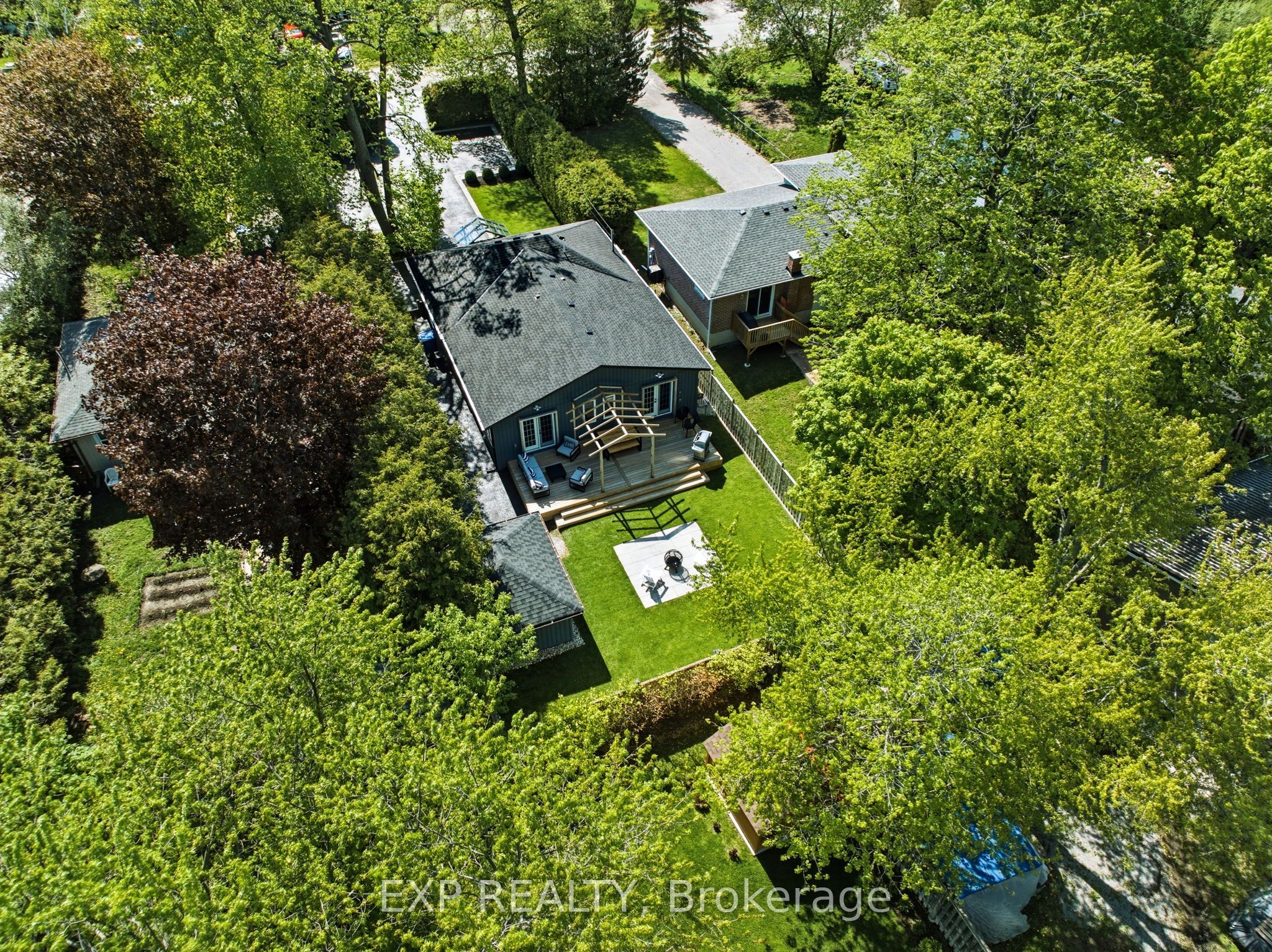 32 Farley Circle Property Photo 44