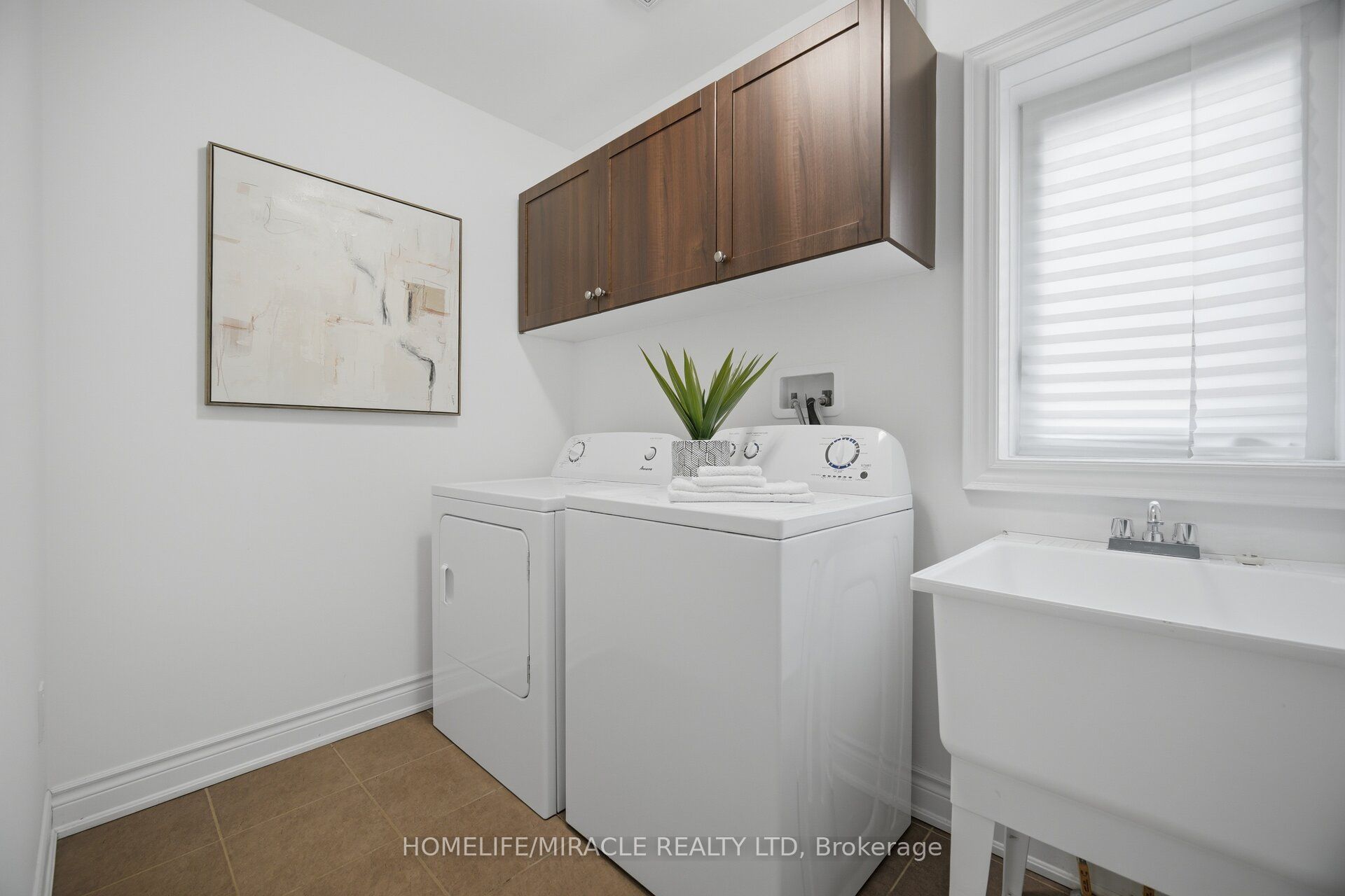 28 Kincardine Street Property Photo 35