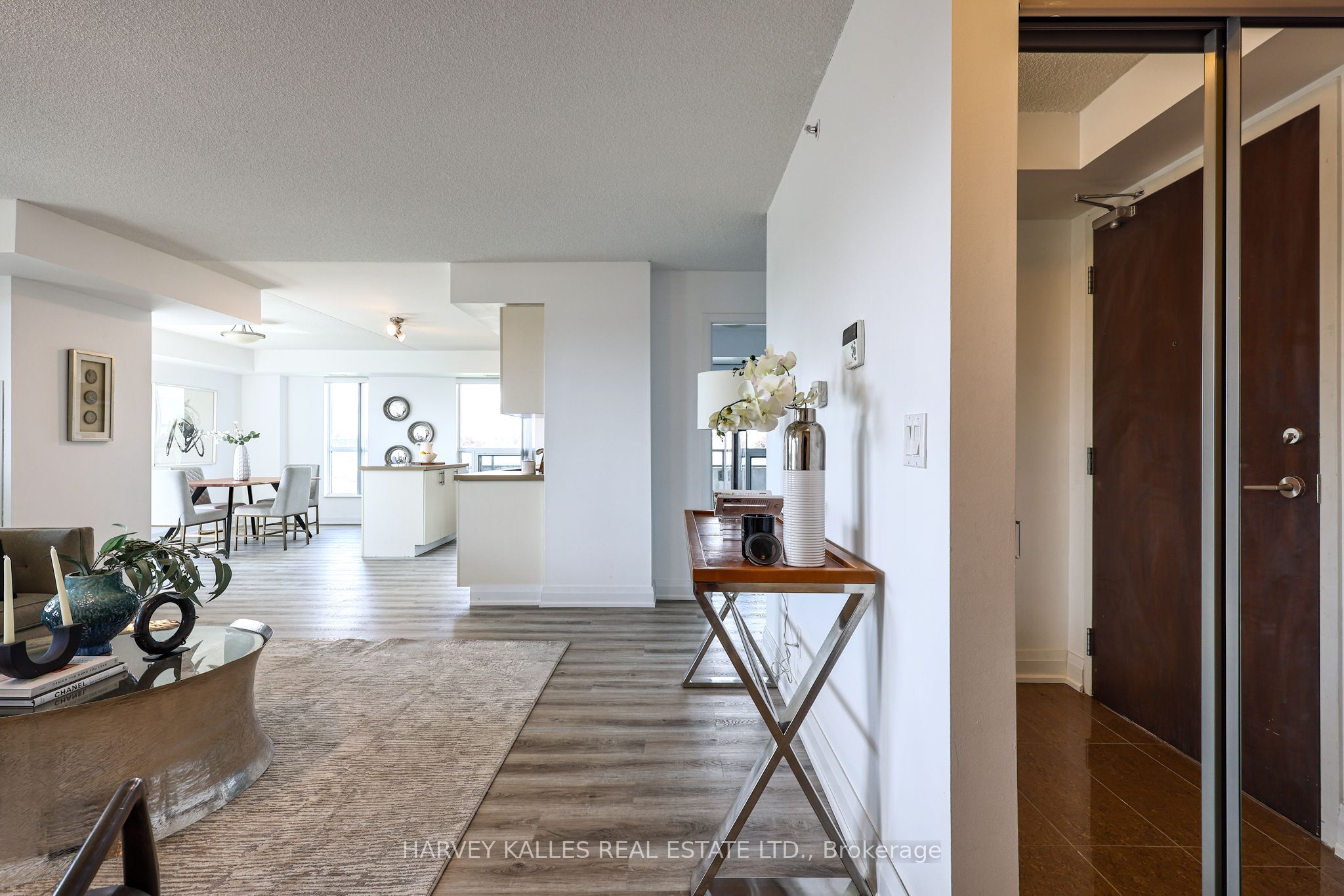 75 Norman Bethune Avenue 317 Property Photo 3