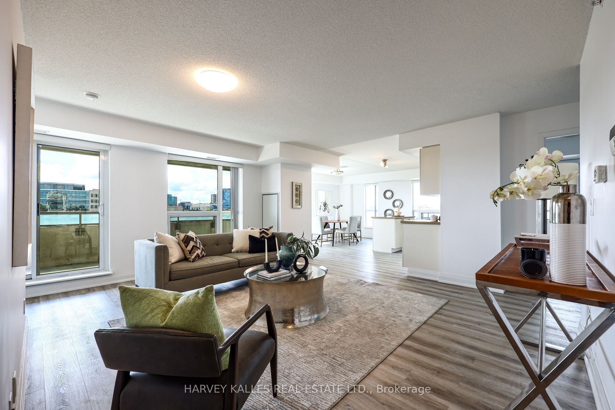 75 Norman Bethune Avenue 317 Property Photo 4