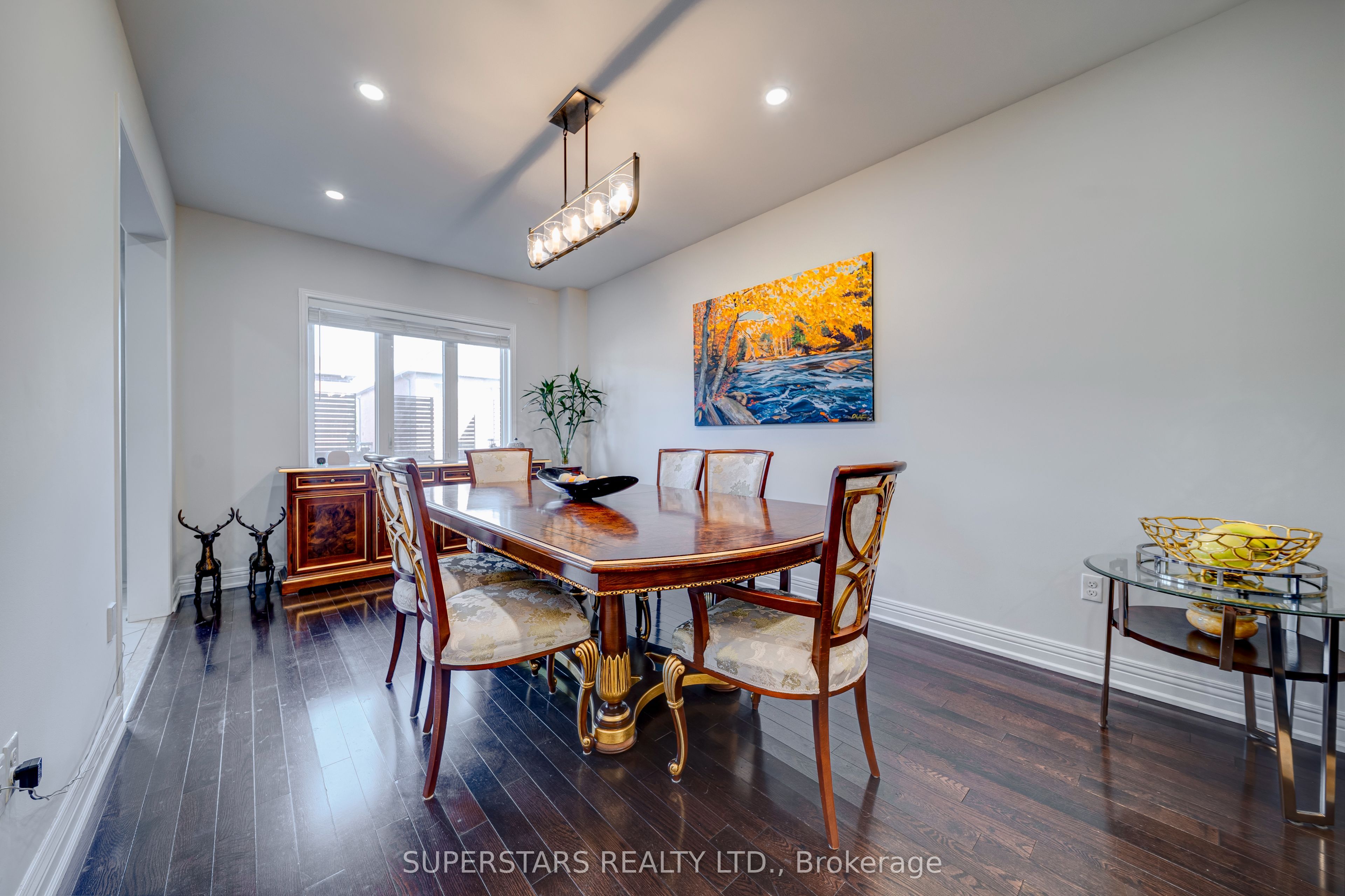 101 Gar Lehman Avenue Property Photo 8