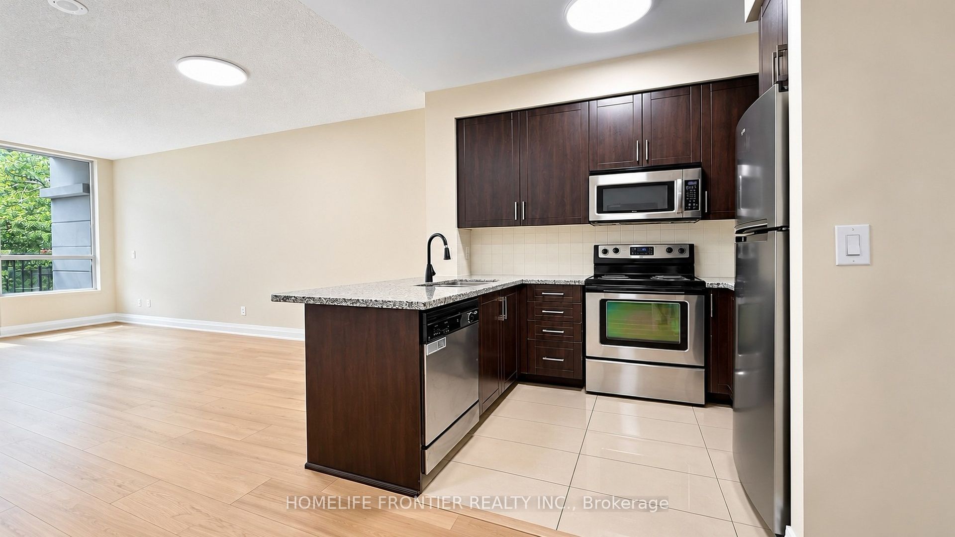 20 North Park Road 108 Property Photo 7
