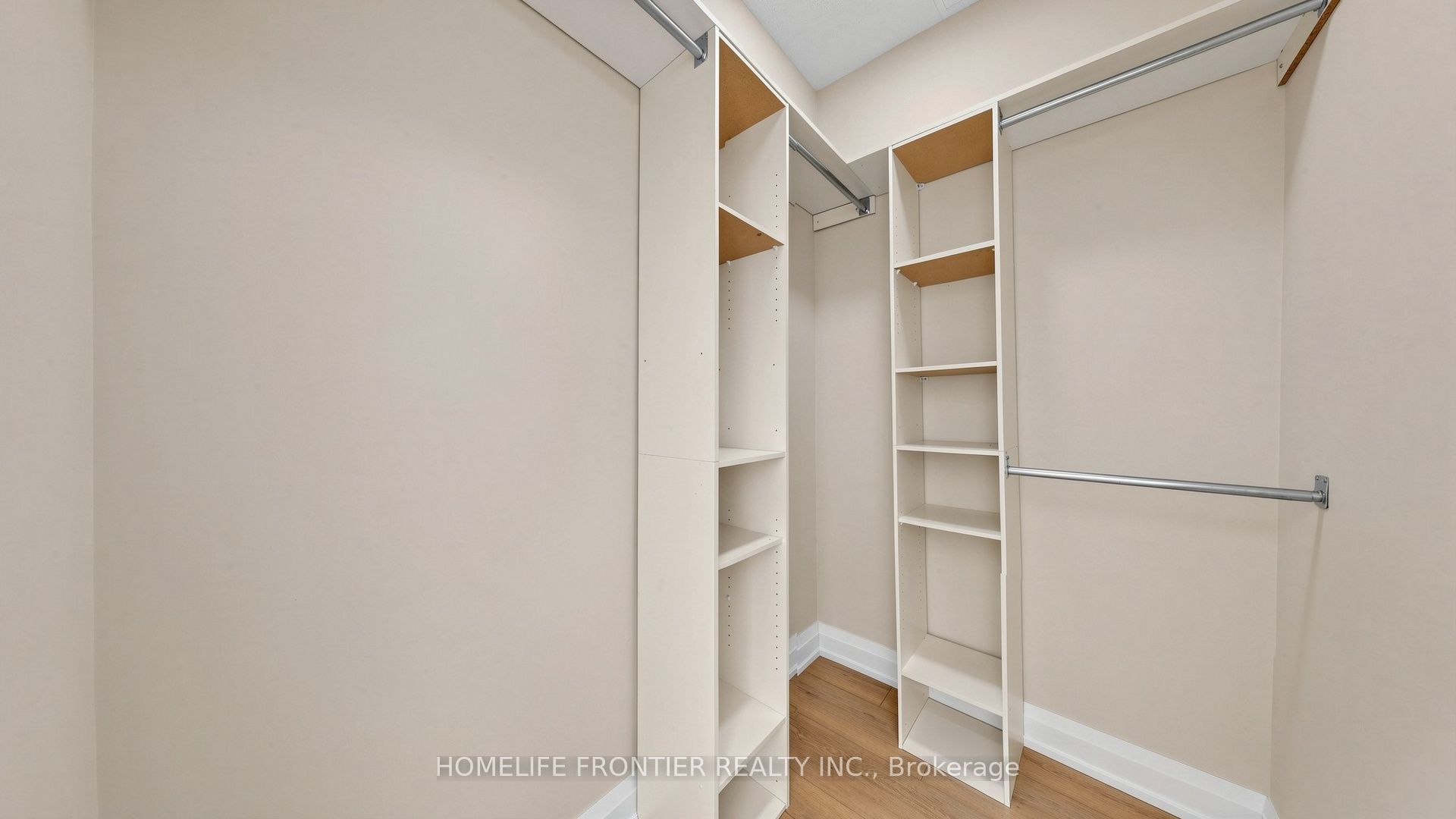 20 North Park Road 108 Property Photo 14