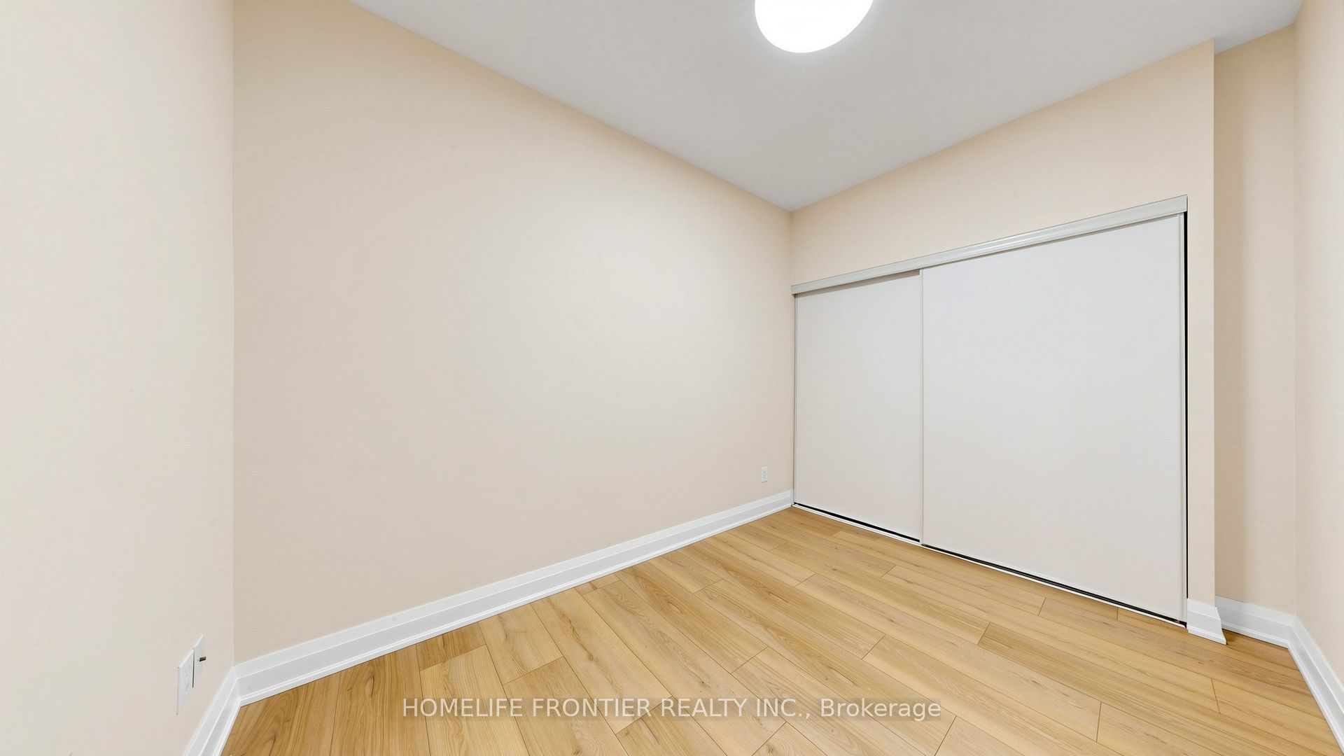 20 North Park Road 108 Property Photo 16