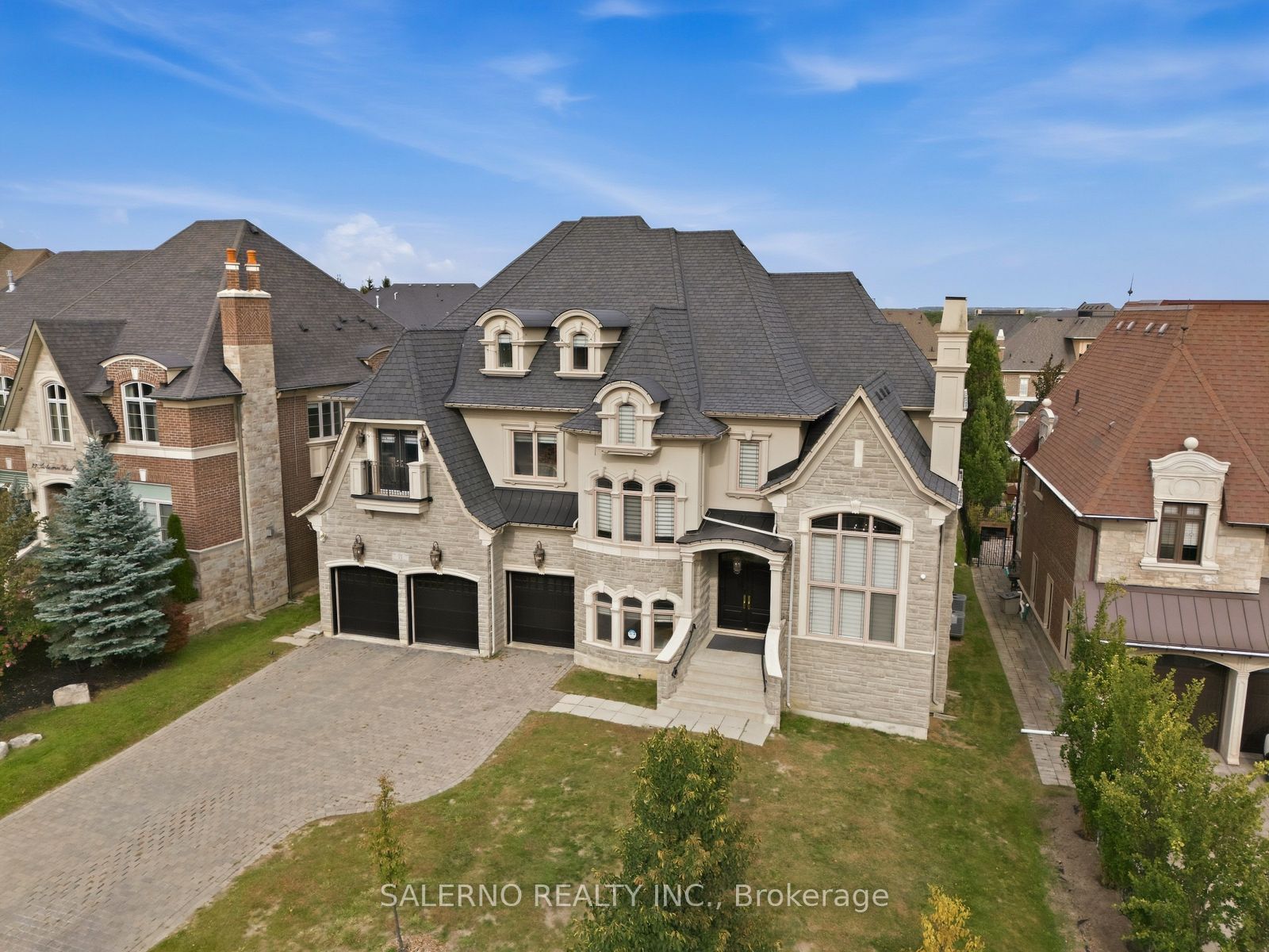 21 Autumn Wind Court Property Photo 3