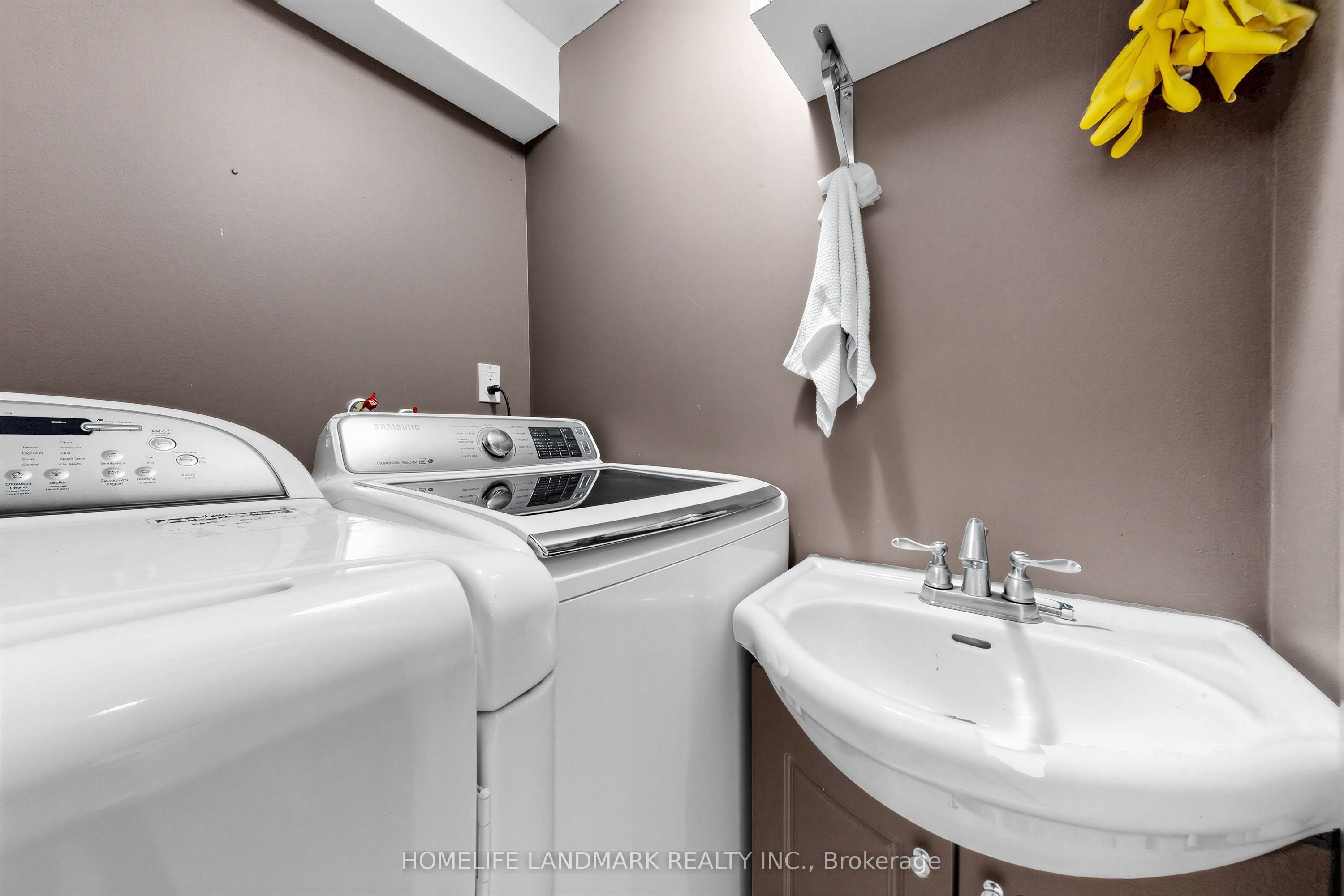 106 Clarion Crescent Property Photo 30