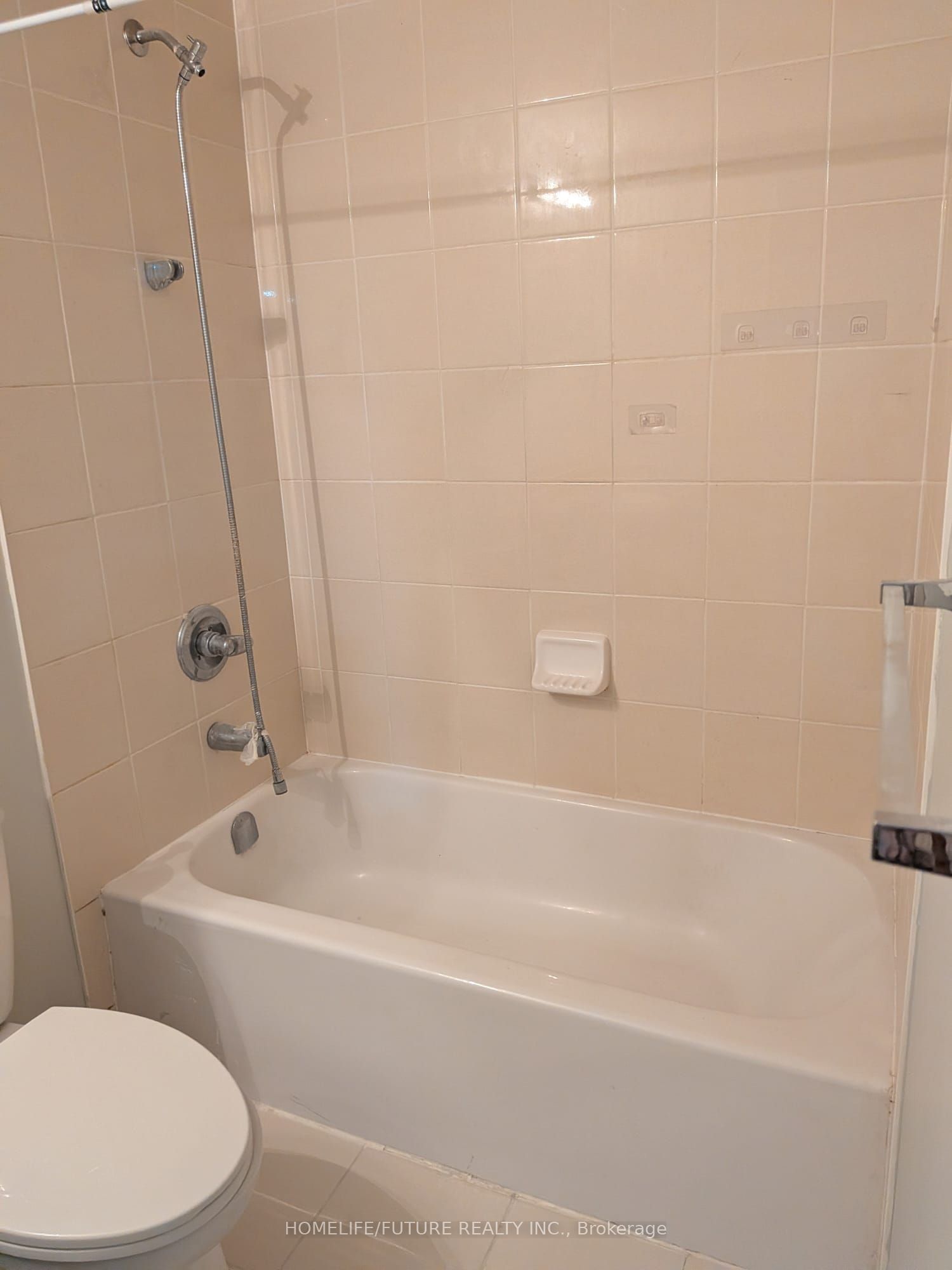 1399 Lormel Gate Avenue Bsmt Property Photo 7