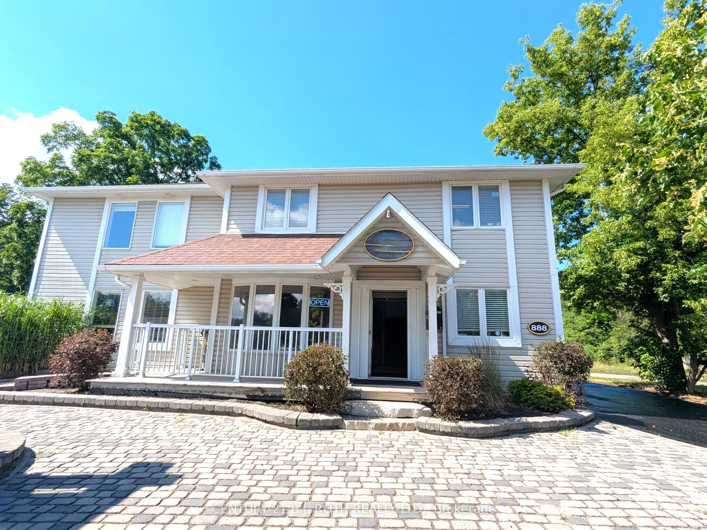 888 Innisfil Beach Road Property Photo 4