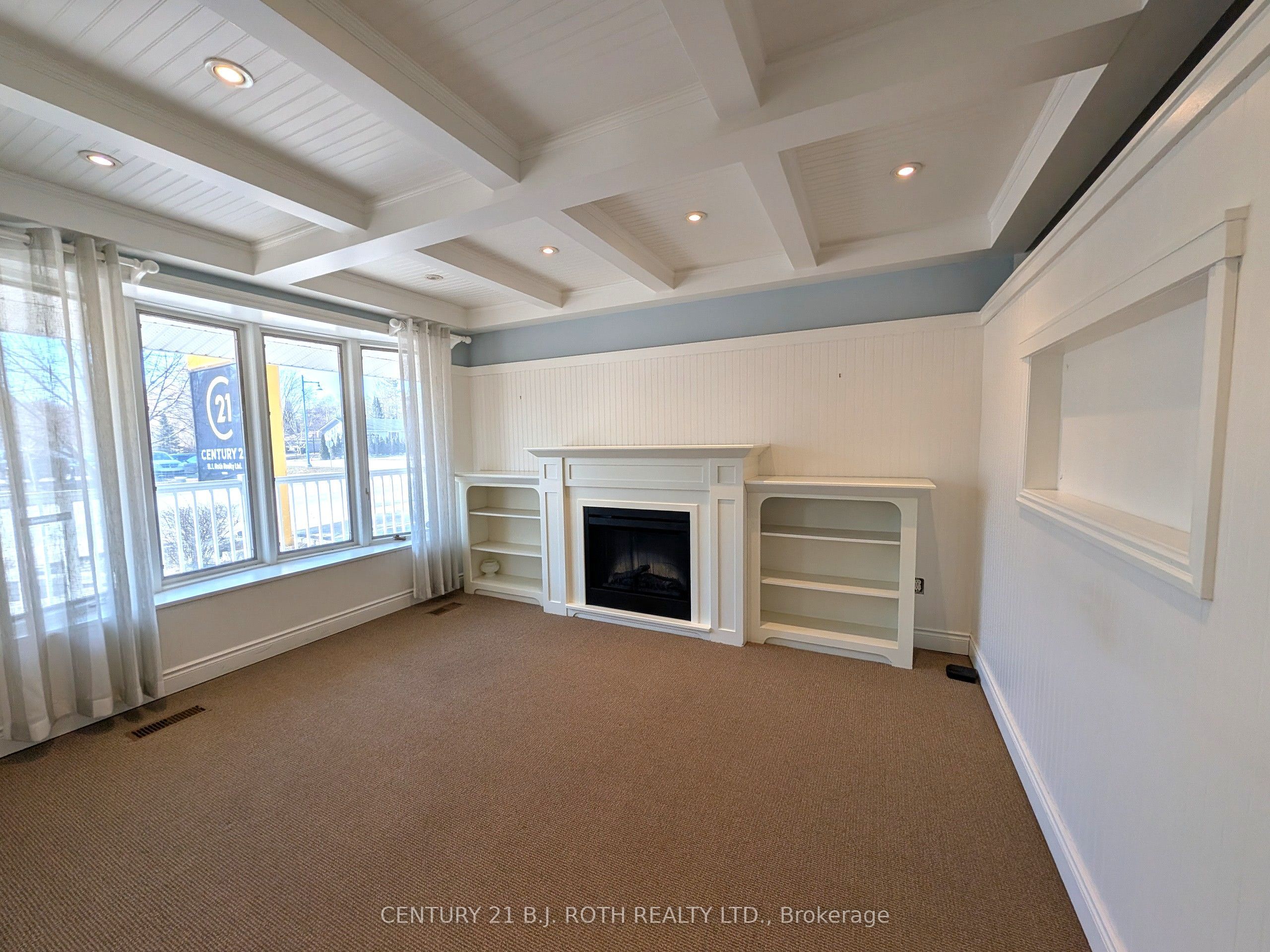 888 Innisfil Beach Road Property Photo 6