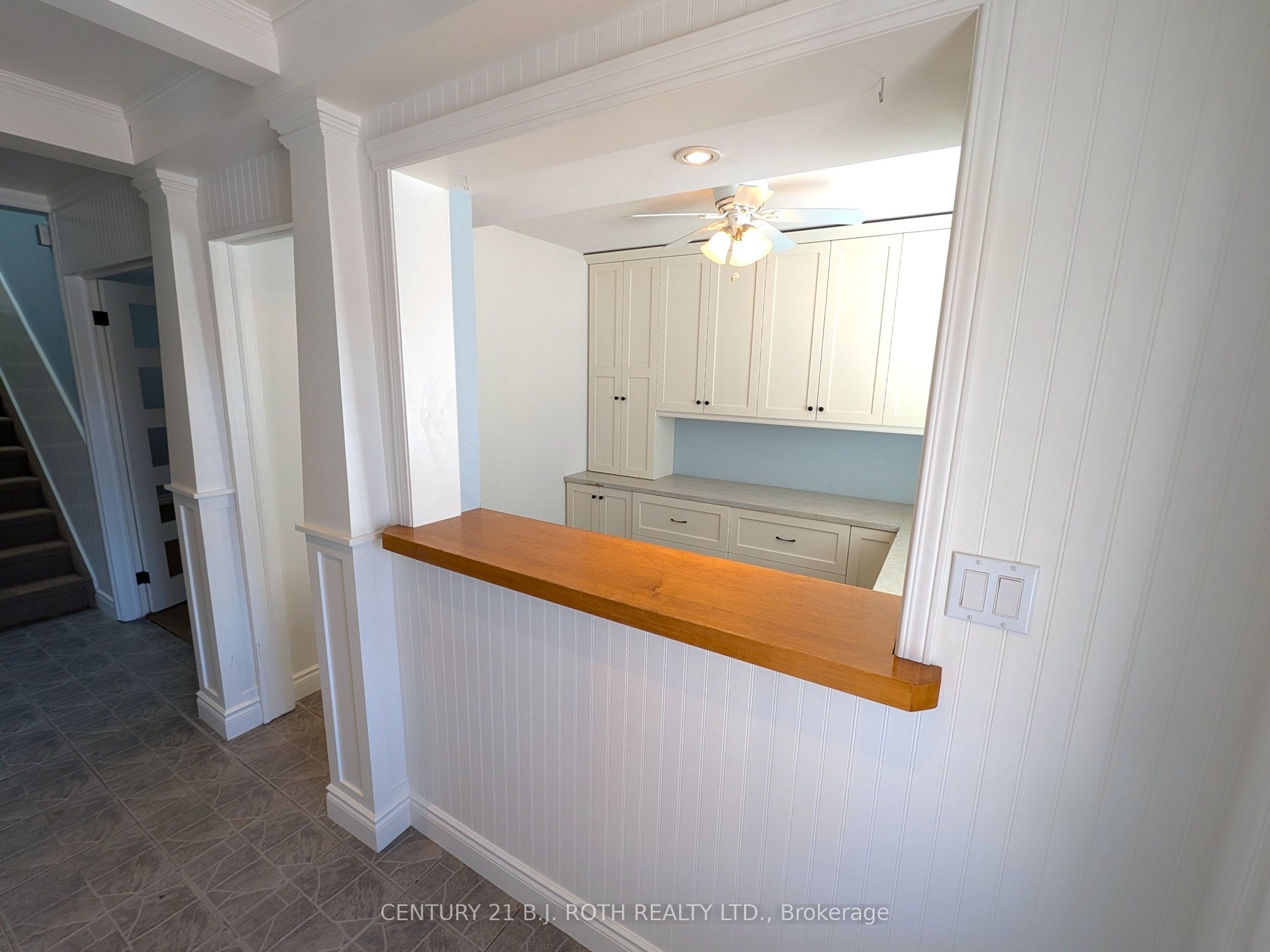 888 Innisfil Beach Road Property Photo 8