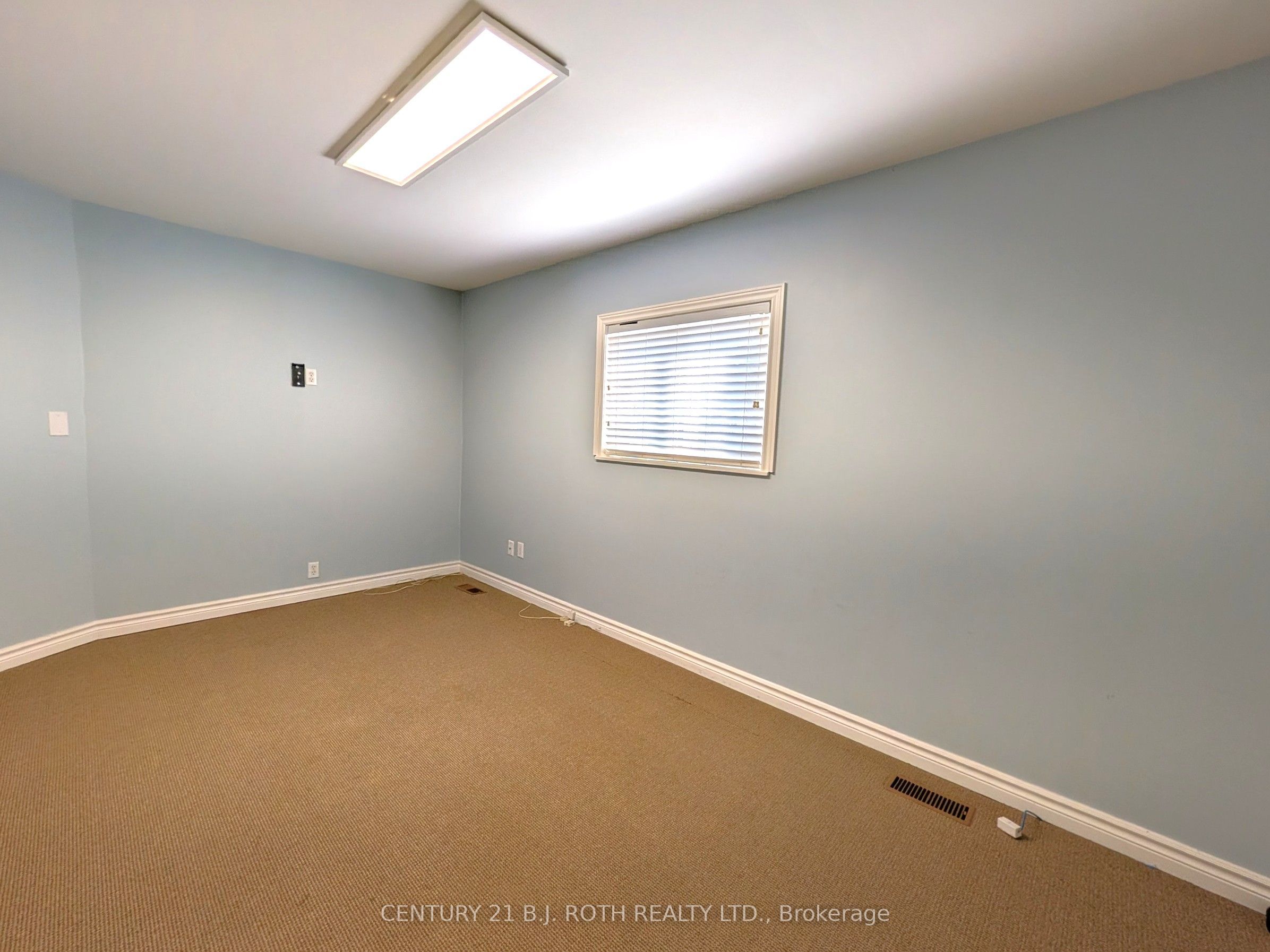 888 Innisfil Beach Road Property Photo 13