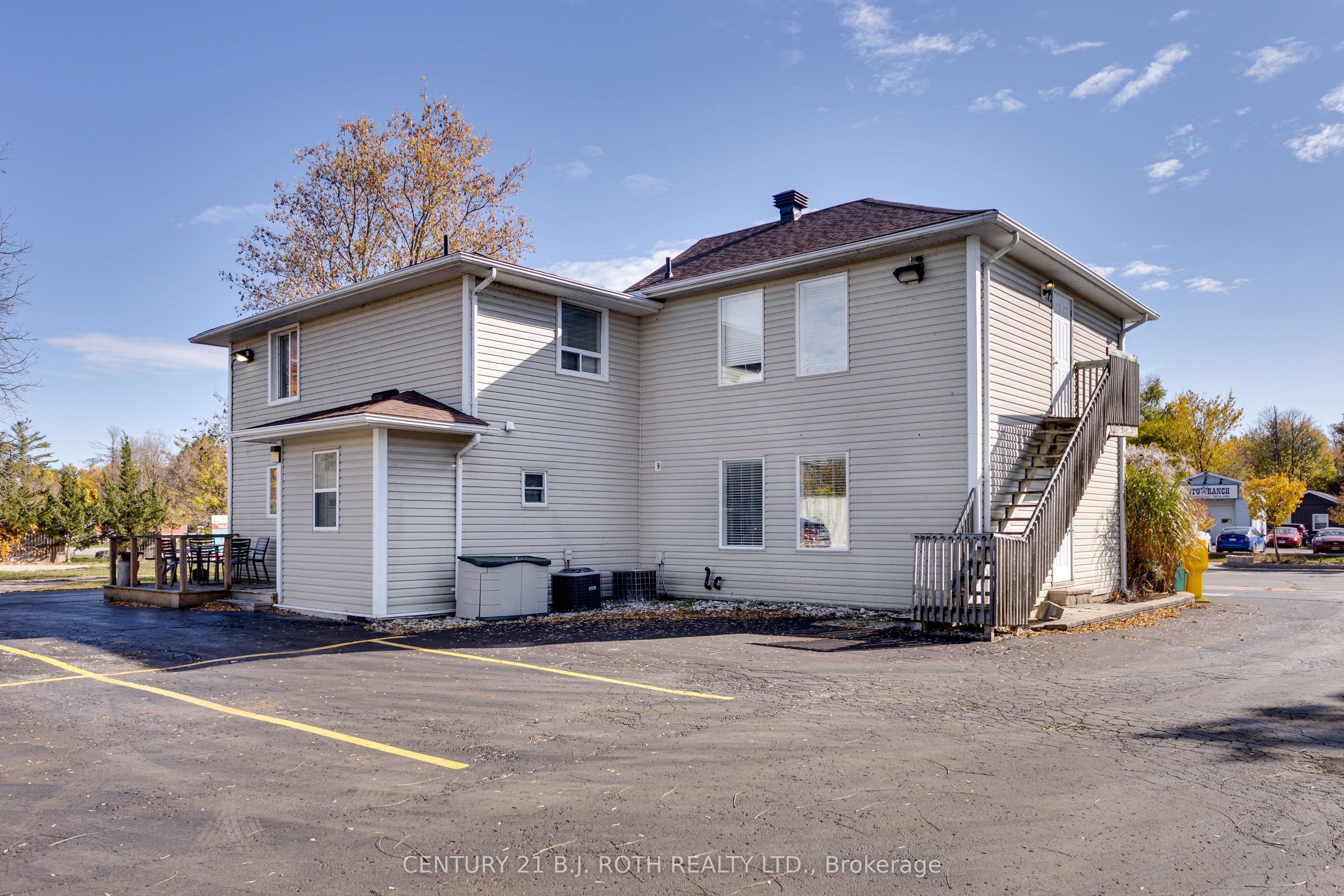 888 Innisfil Beach Road Property Photo 25