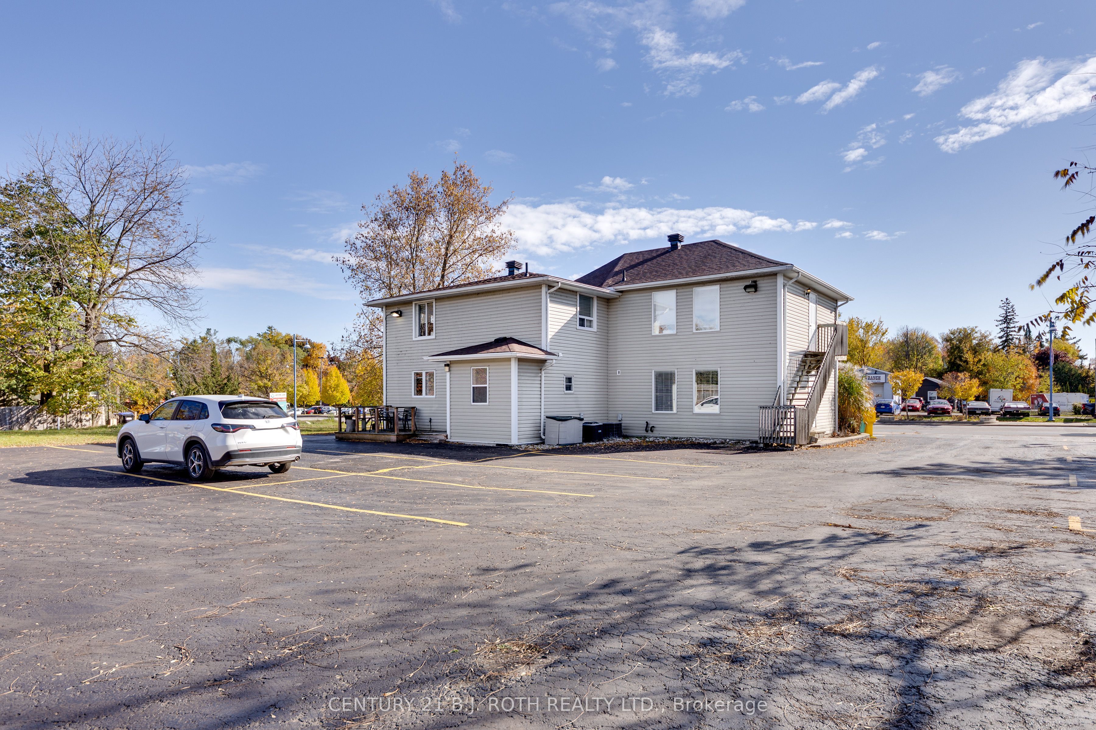 888 Innisfil Beach Road Property Photo 26