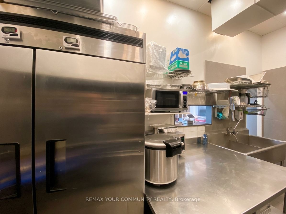 10520 Yonge Street Property Photo 10