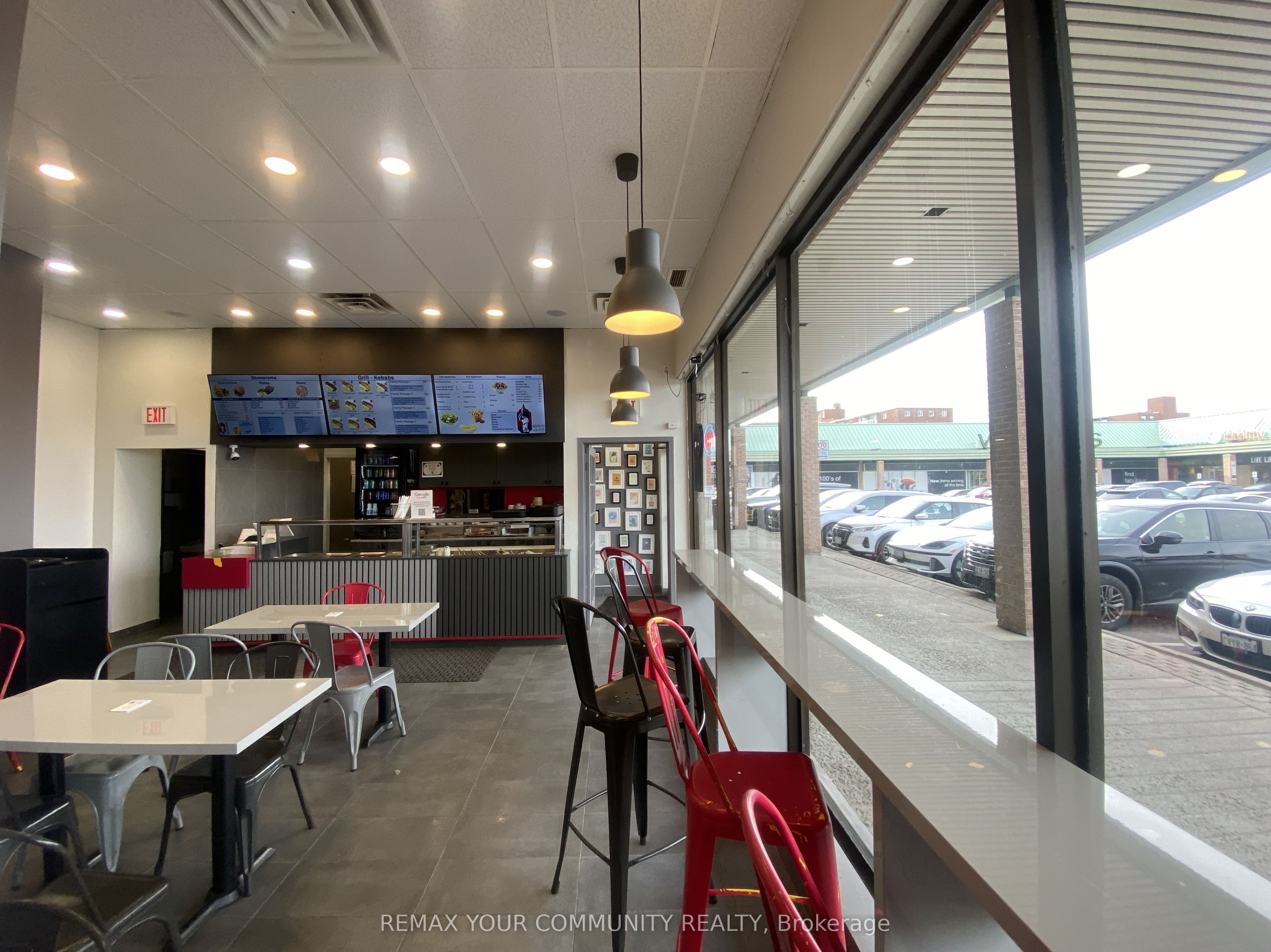 10520 Yonge Street Property Photo 11