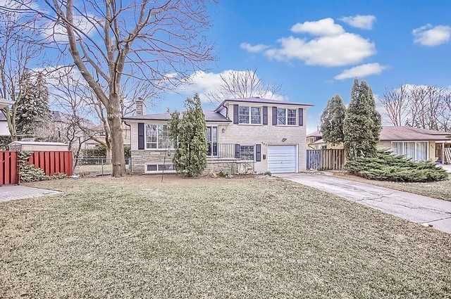 162 Kenvale Court Property Photo 1