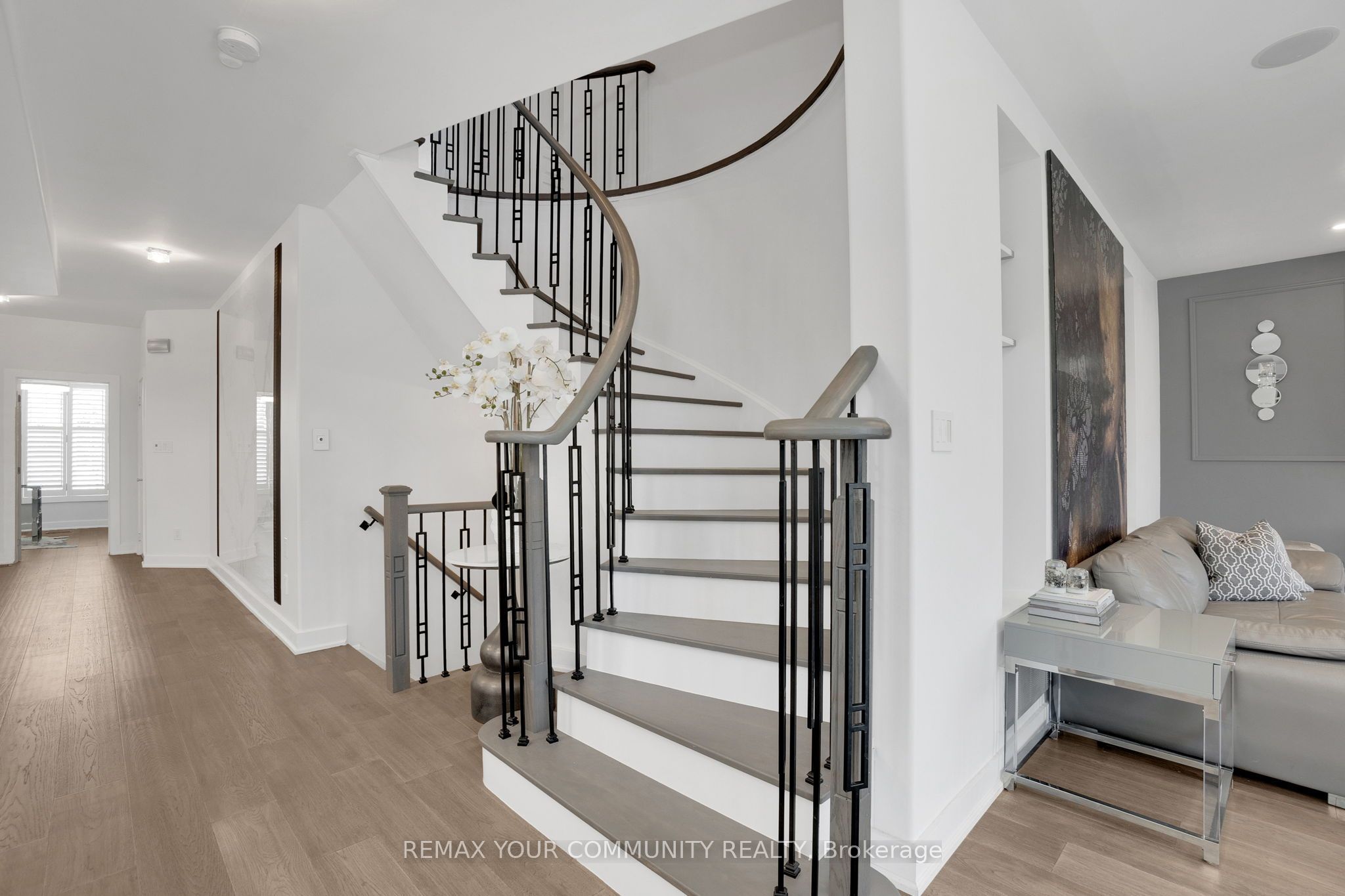 130 Santa Amato Crescent Property Photo 8
