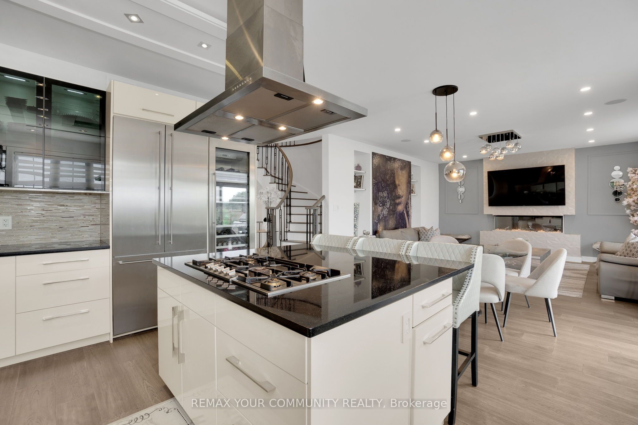 130 Santa Amato Crescent Property Photo 10