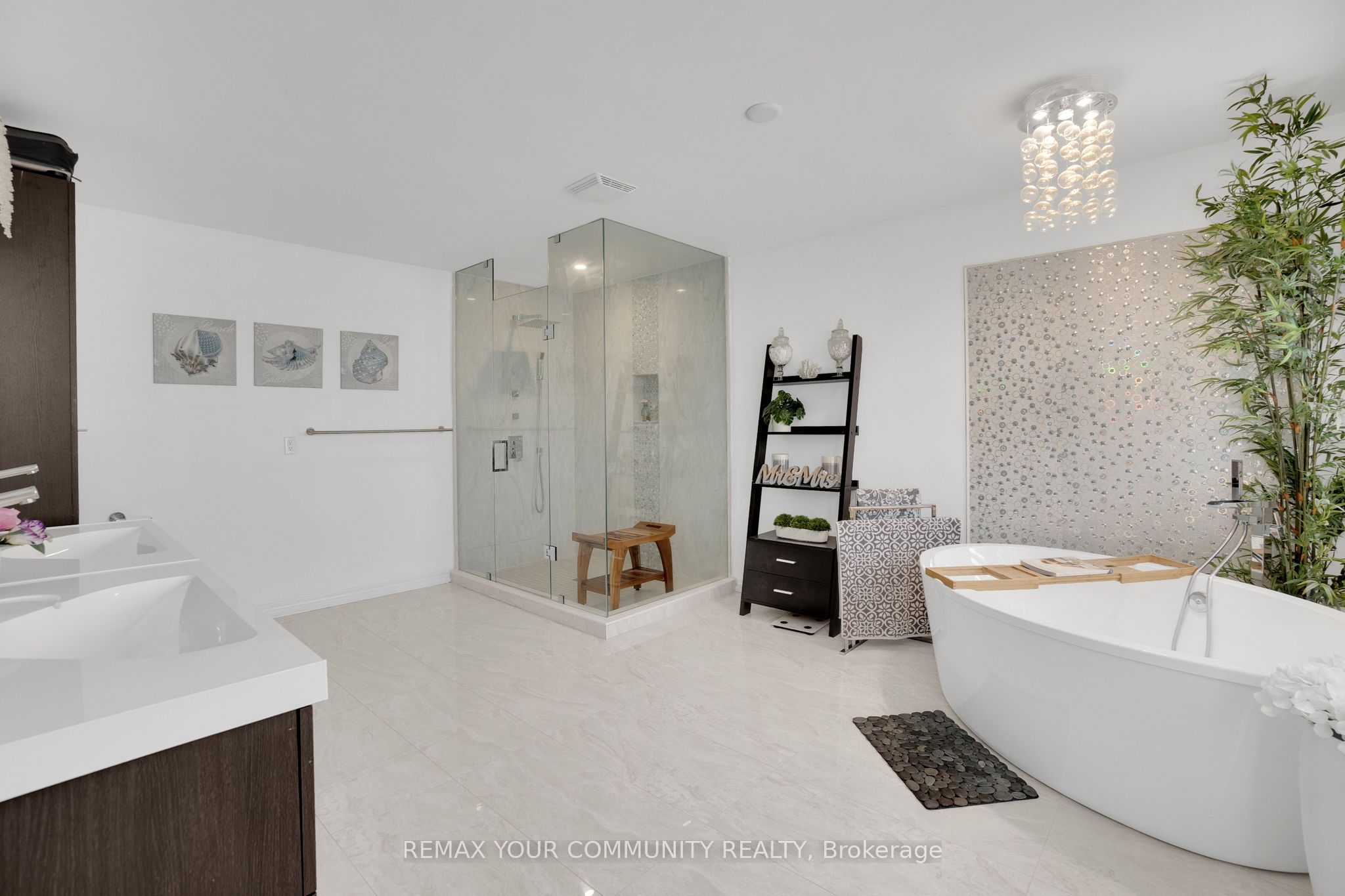 130 Santa Amato Crescent Property Photo 16