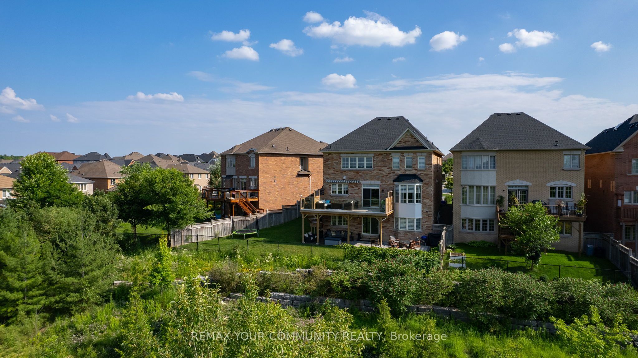 130 Santa Amato Crescent Property Photo 17