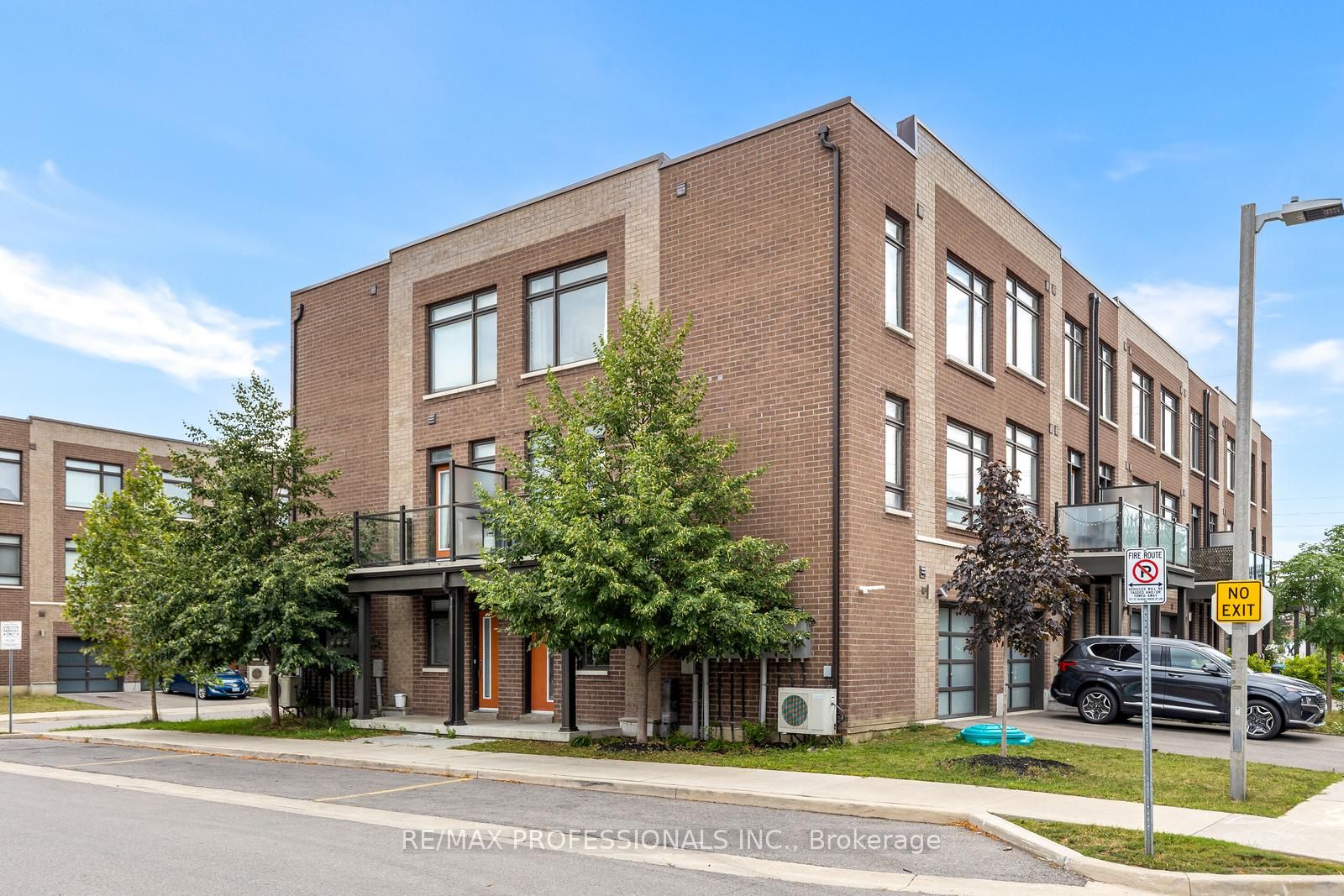 1 Lochlin Street Property Photo 1