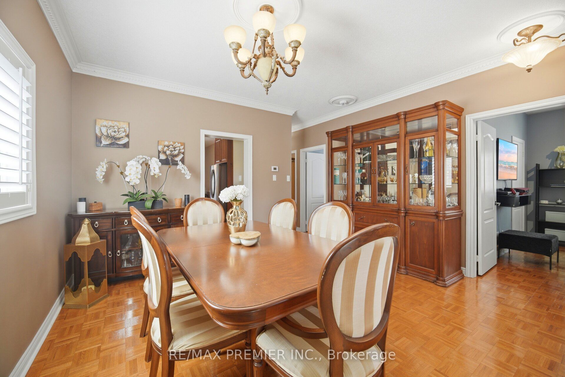137 Blackthorn Drive Property Photo 8