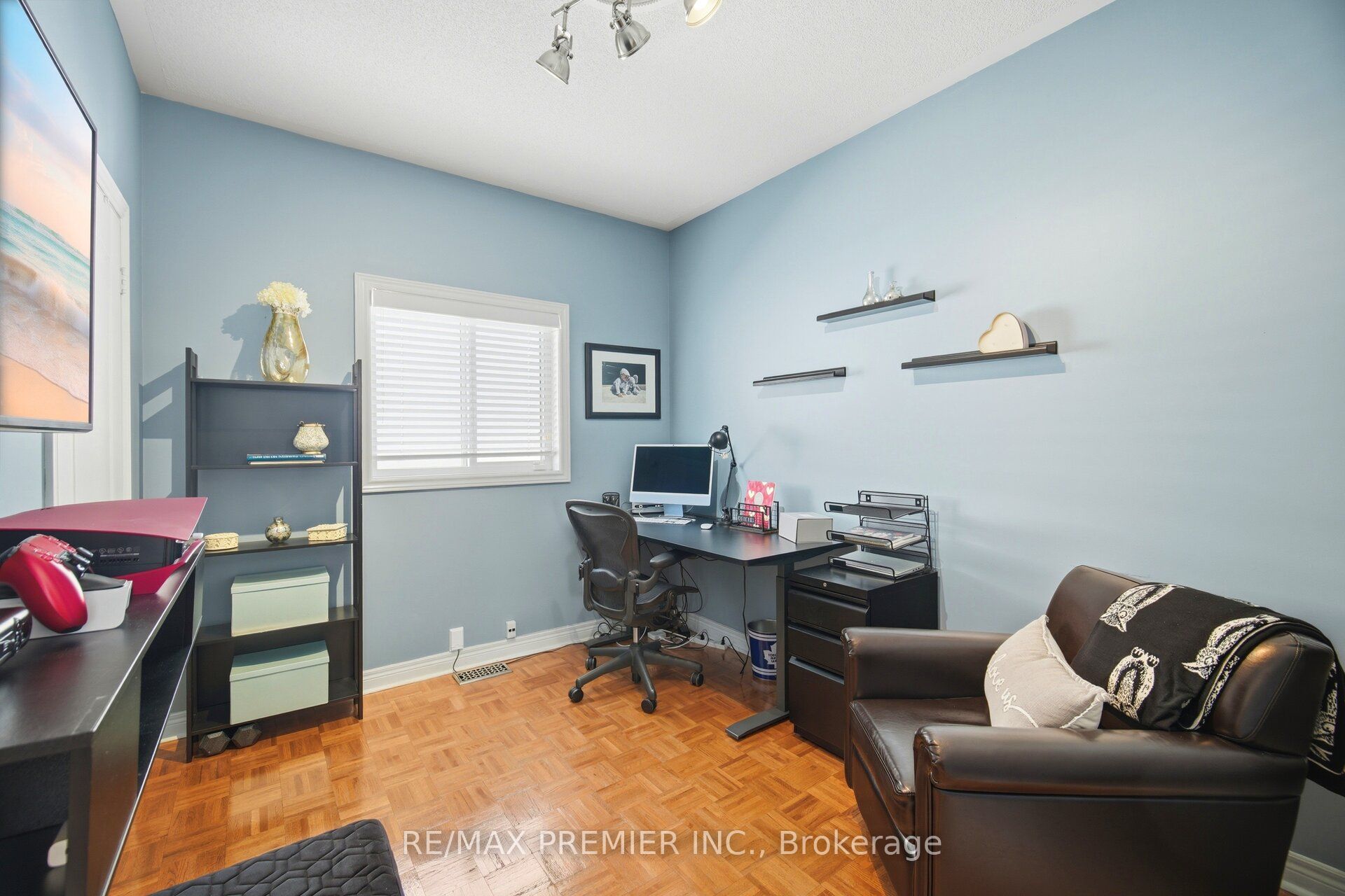 137 Blackthorn Drive Property Photo 19