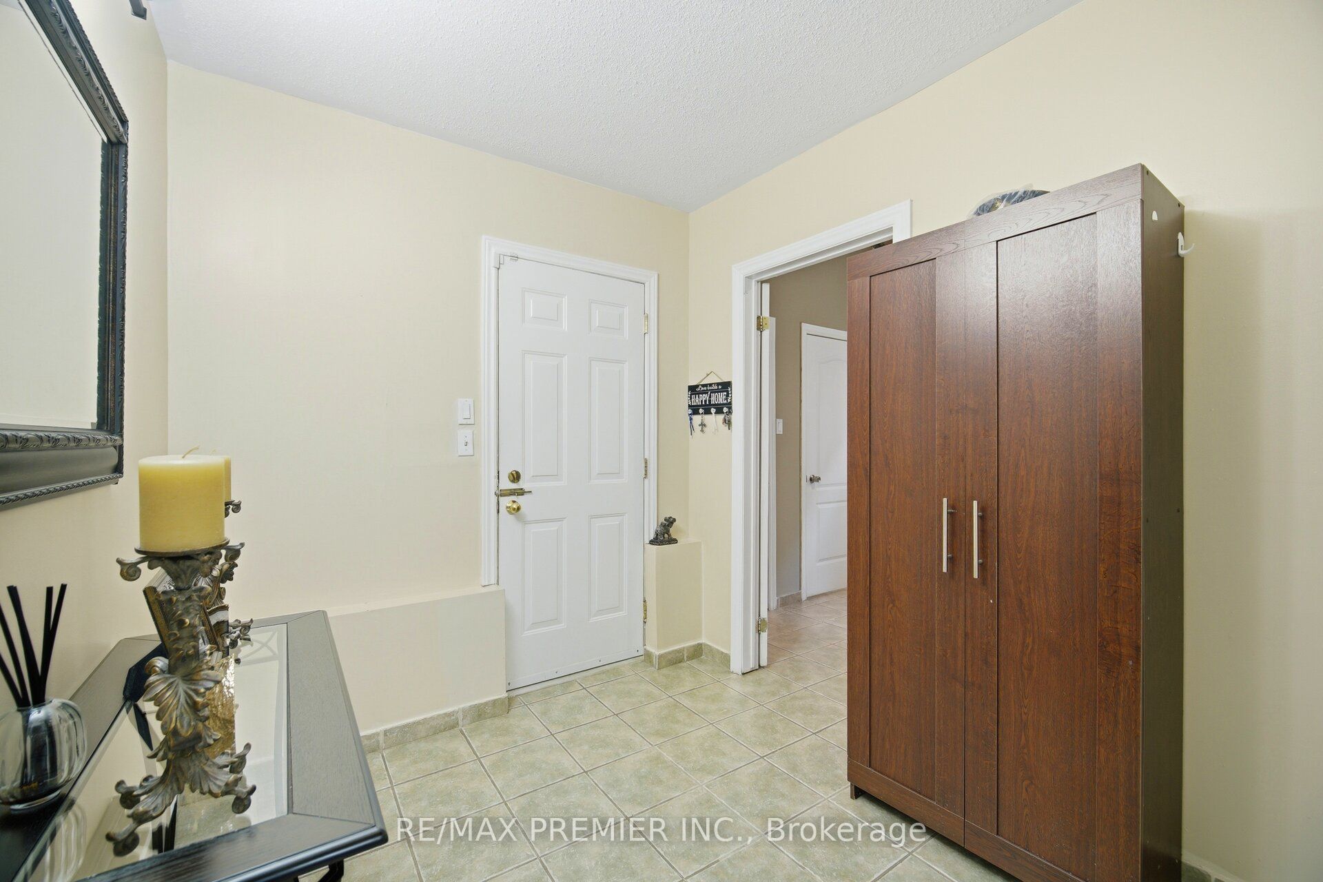 137 Blackthorn Drive Property Photo 24