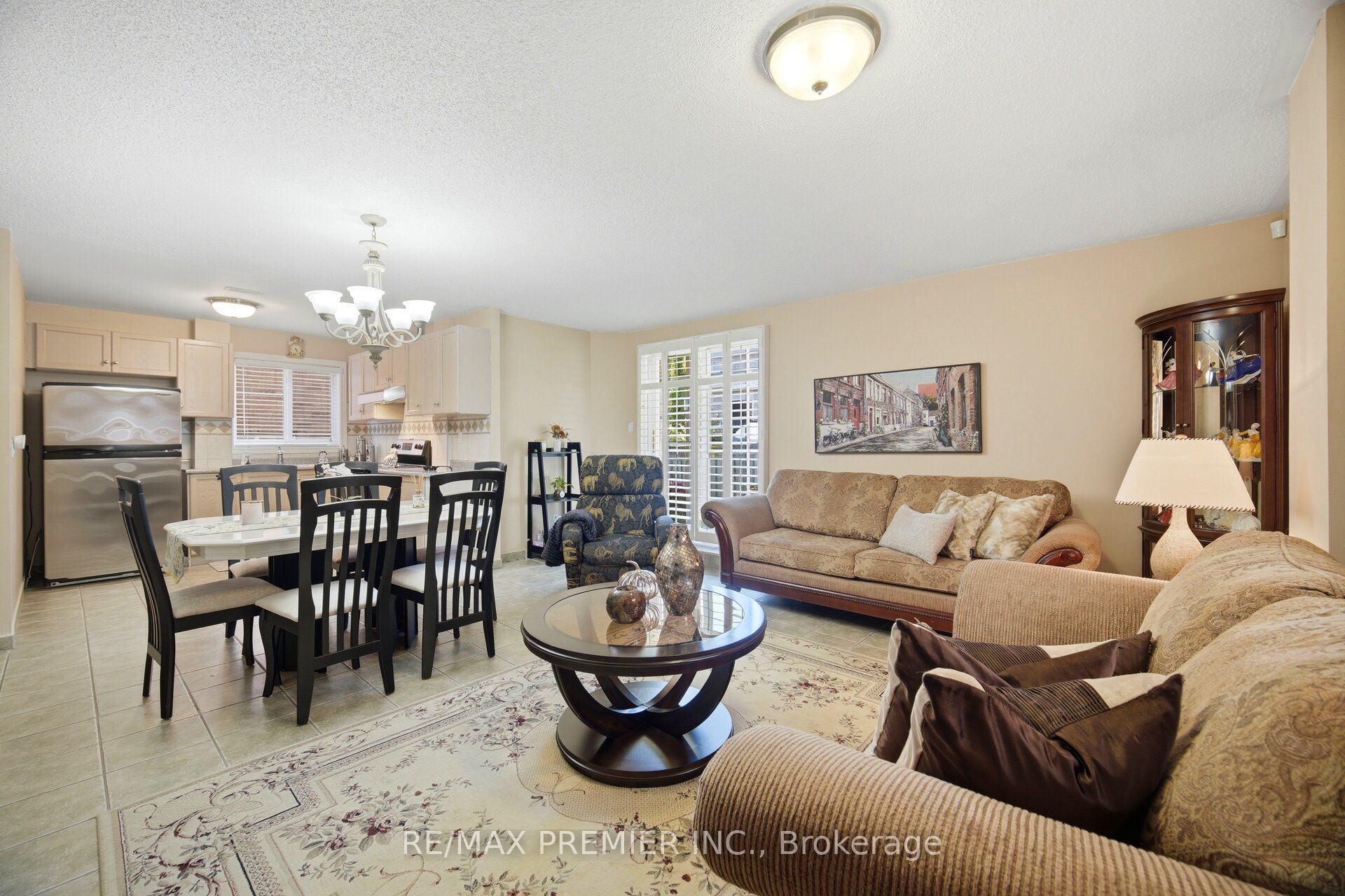 137 Blackthorn Drive Property Photo 30