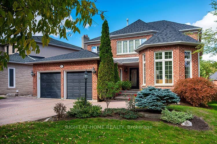 143 Carlyle Crescent Property Photo 1