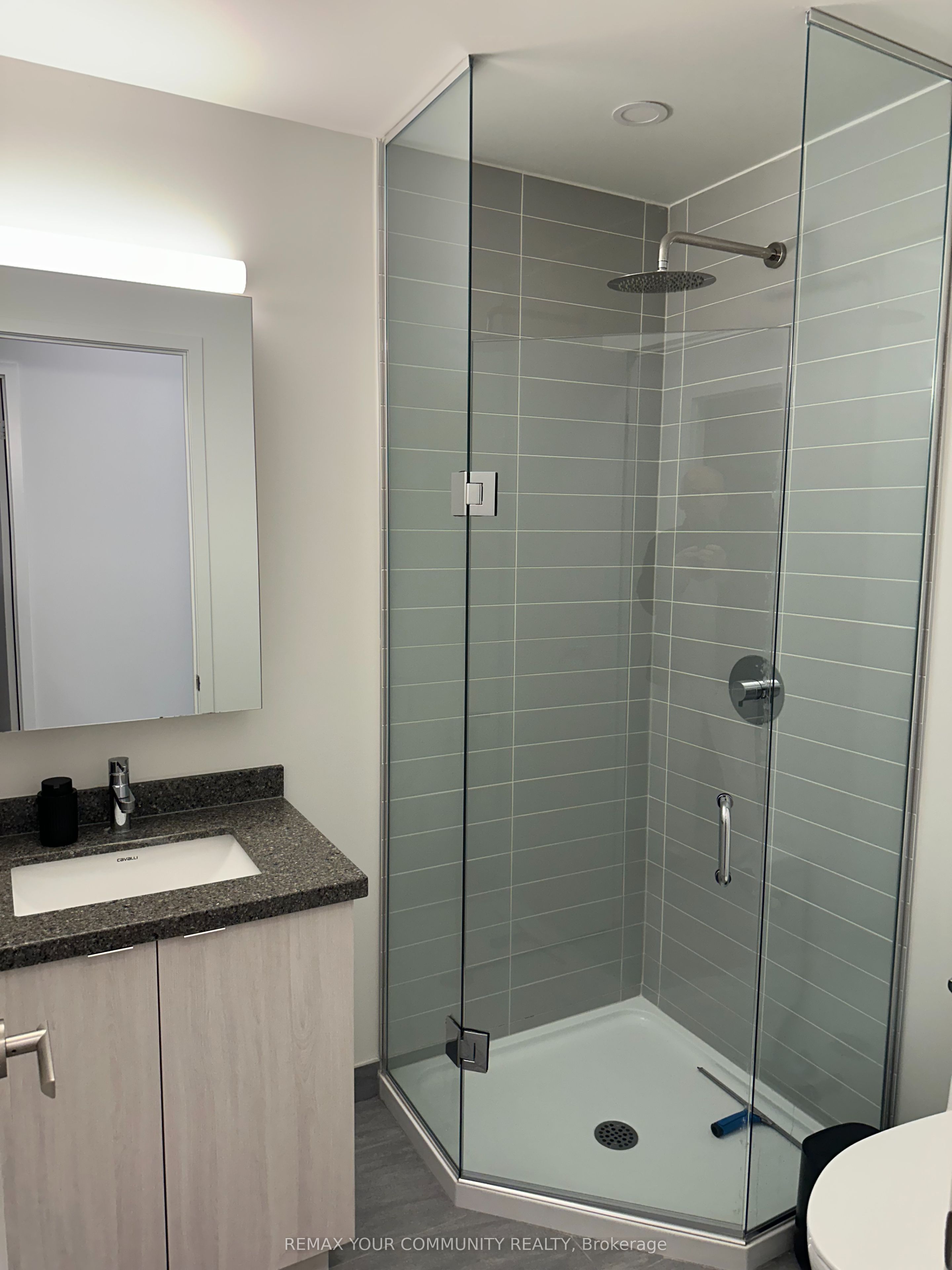 3 Rosewater Street 702w Property Photo 6