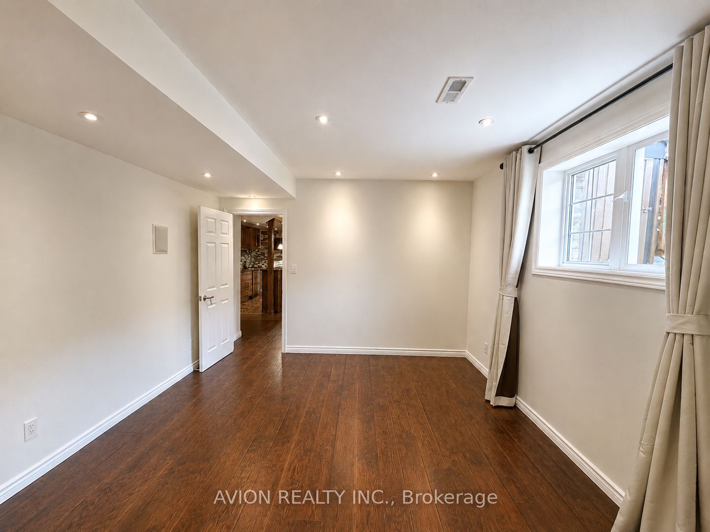 26 Wendelyn Drive Basement Property Photo 6