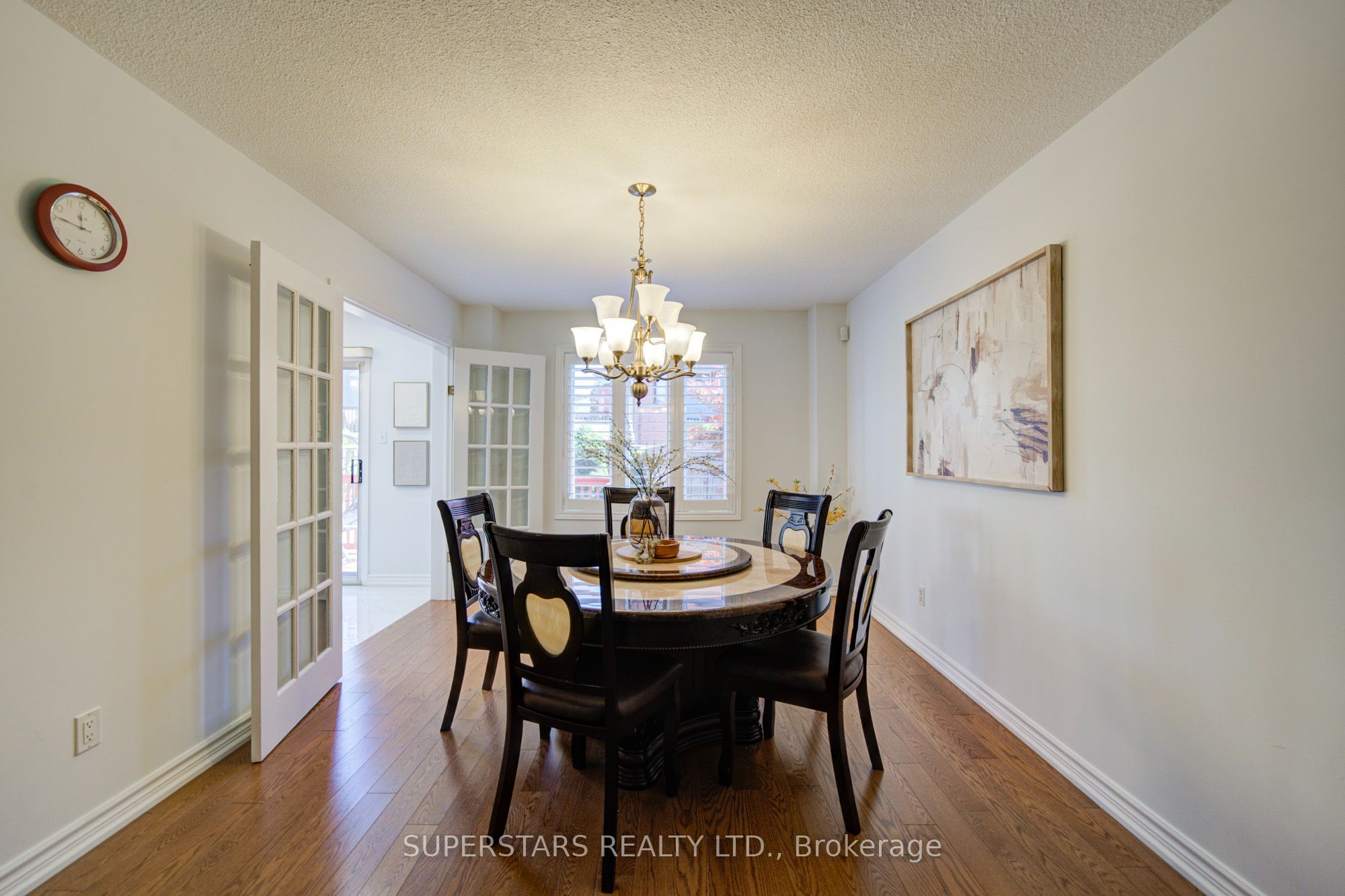 75 Marydale Avenue Property Photo 6