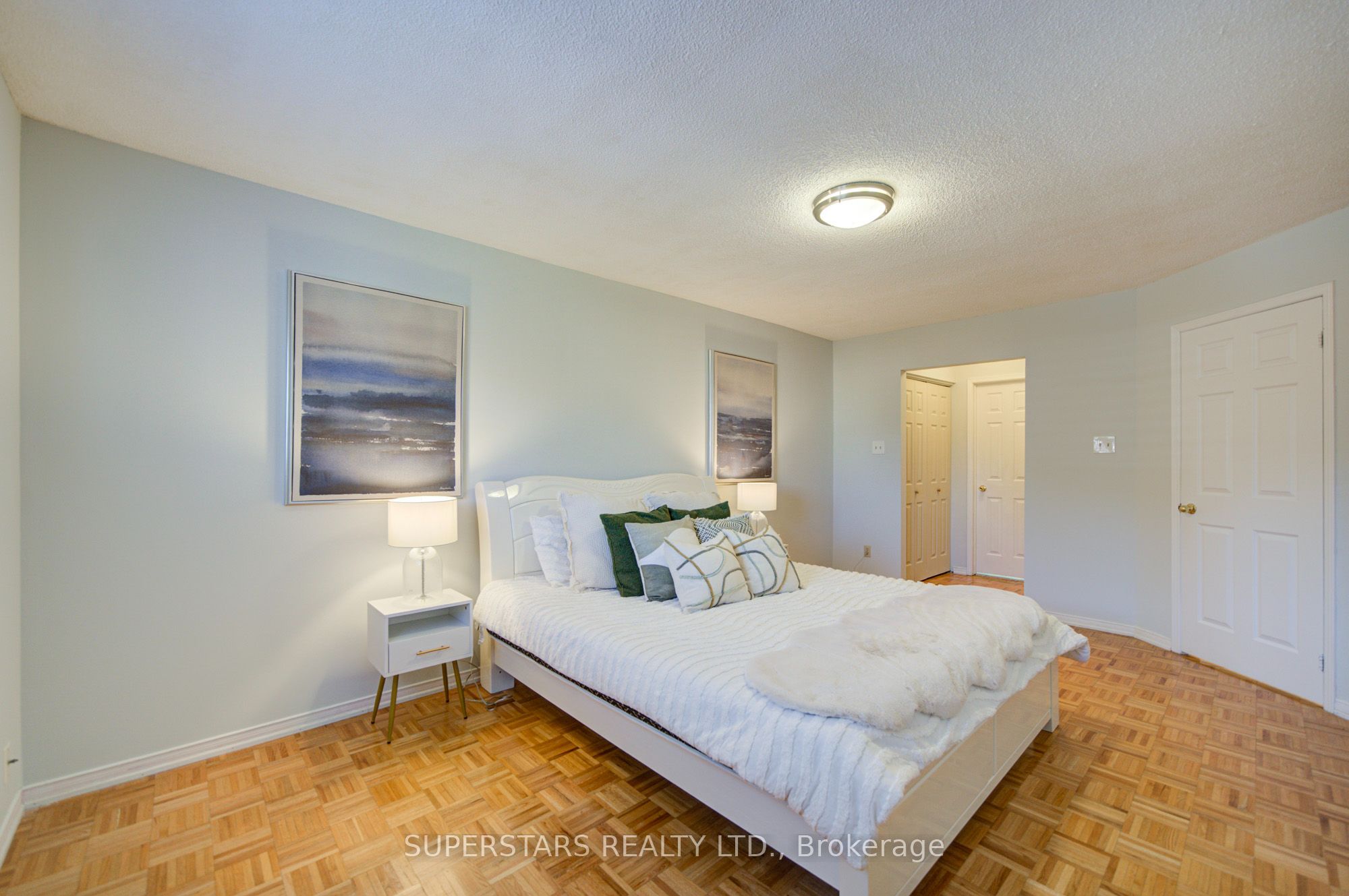 75 Marydale Avenue Property Photo 25
