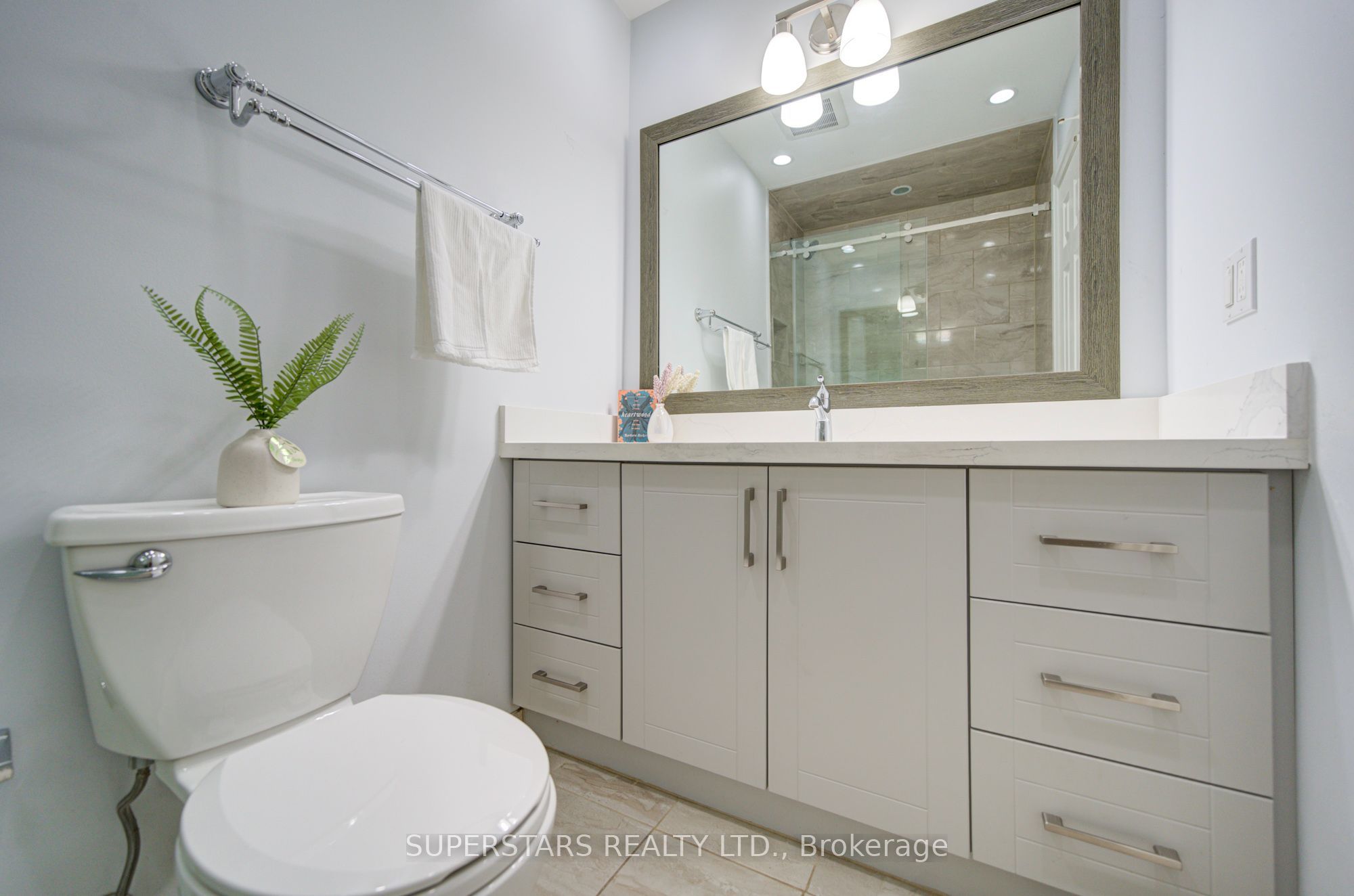 75 Marydale Avenue Property Photo 29