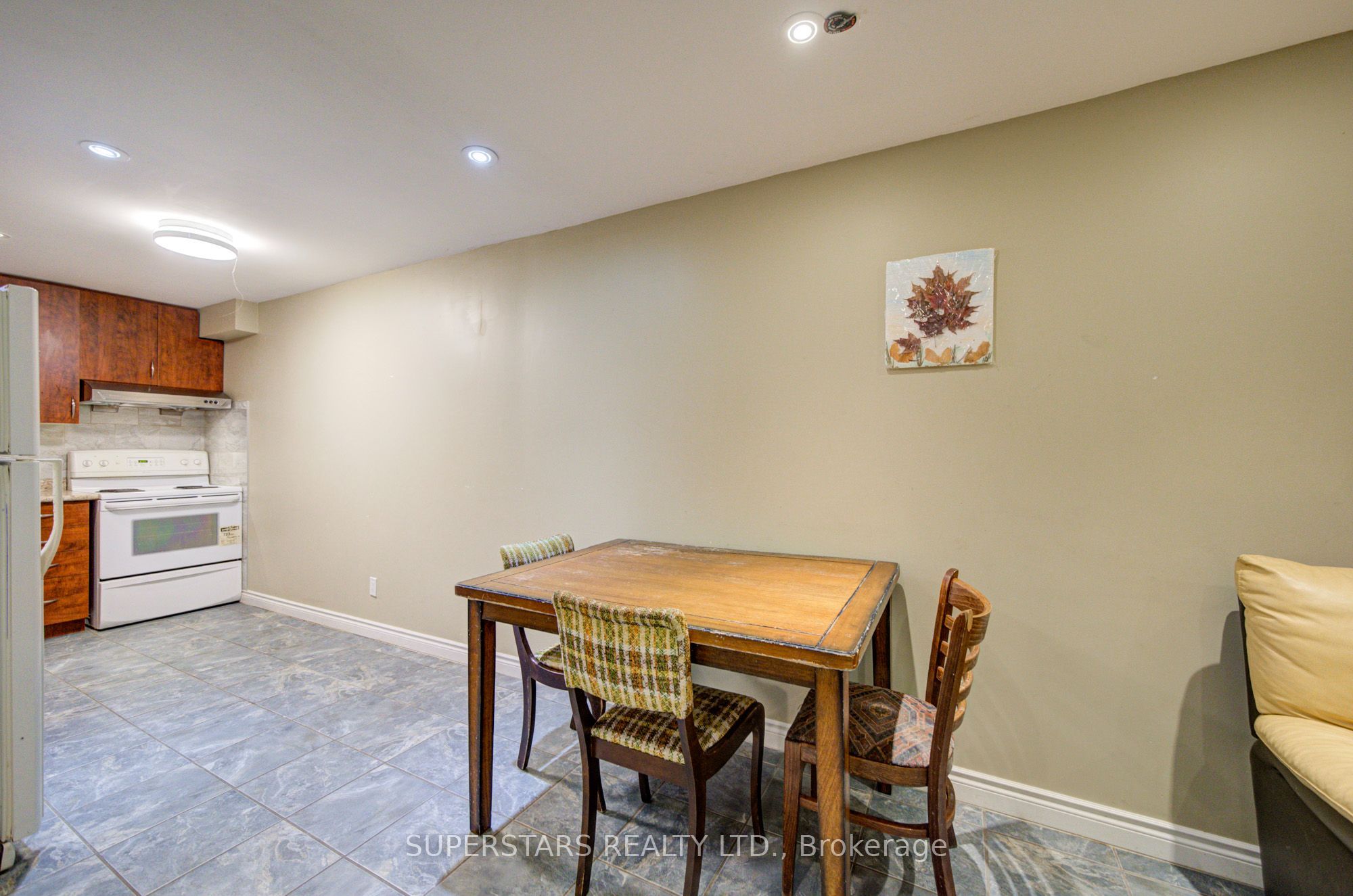 75 Marydale Avenue Property Photo 35