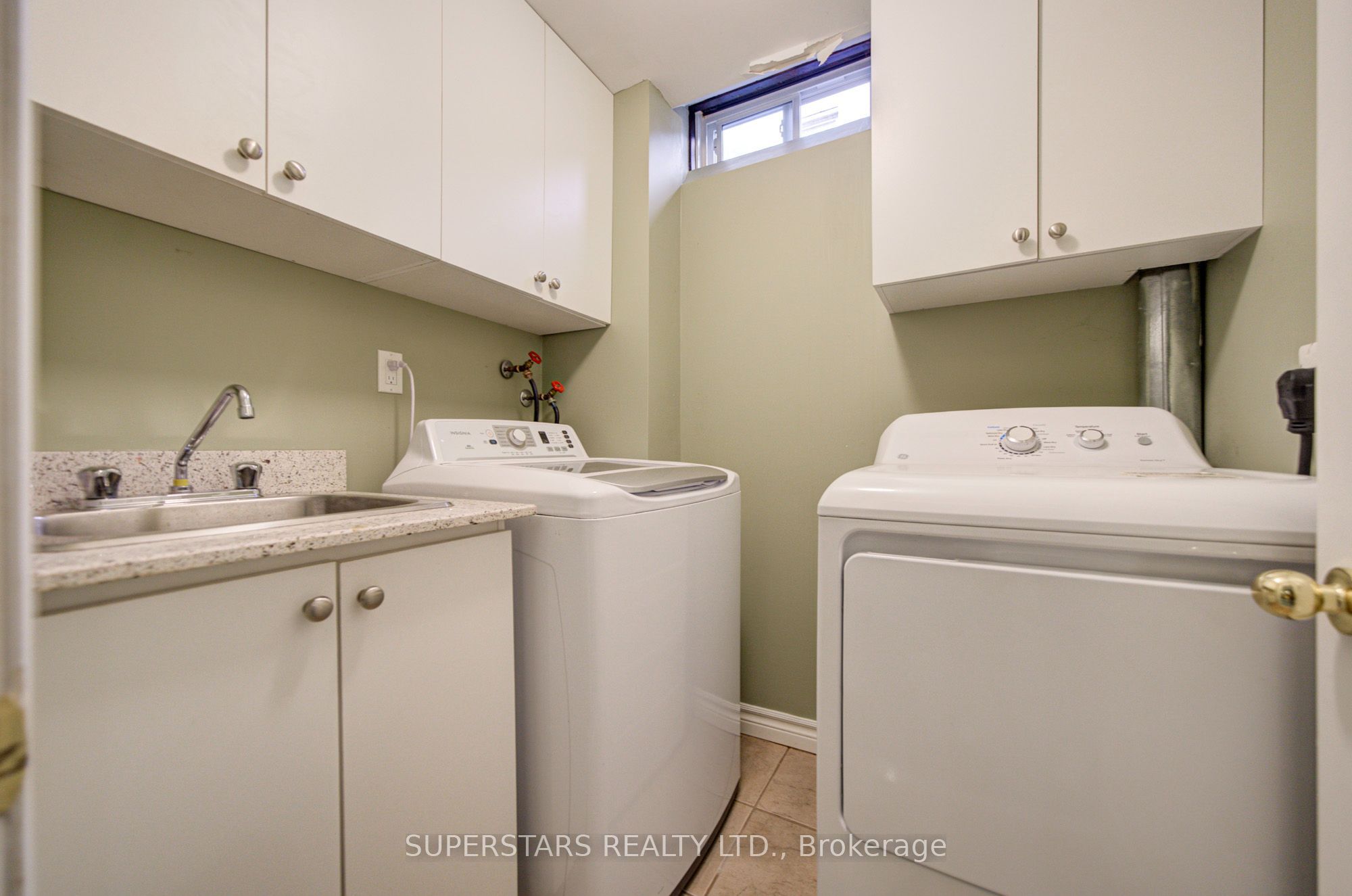 75 Marydale Avenue Property Photo 38