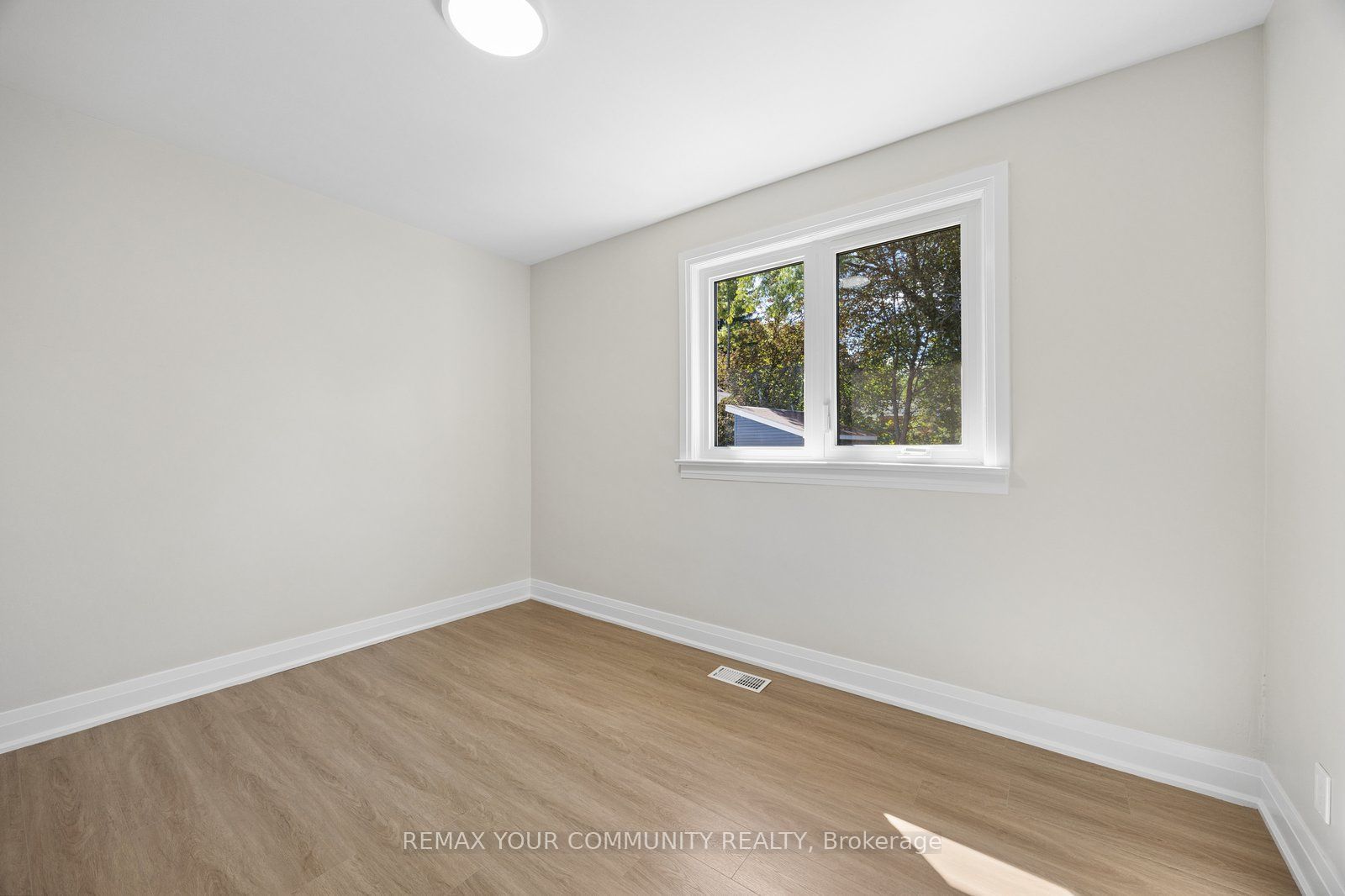 110 Evahill Crescent Property Photo 10
