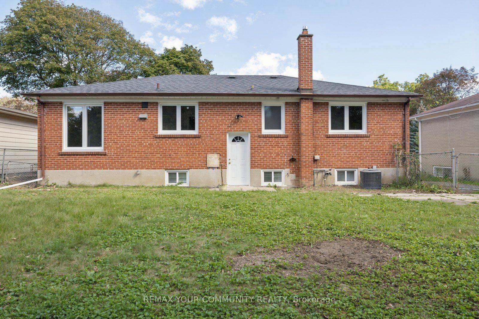 110 Evahill Crescent Property Photo 18