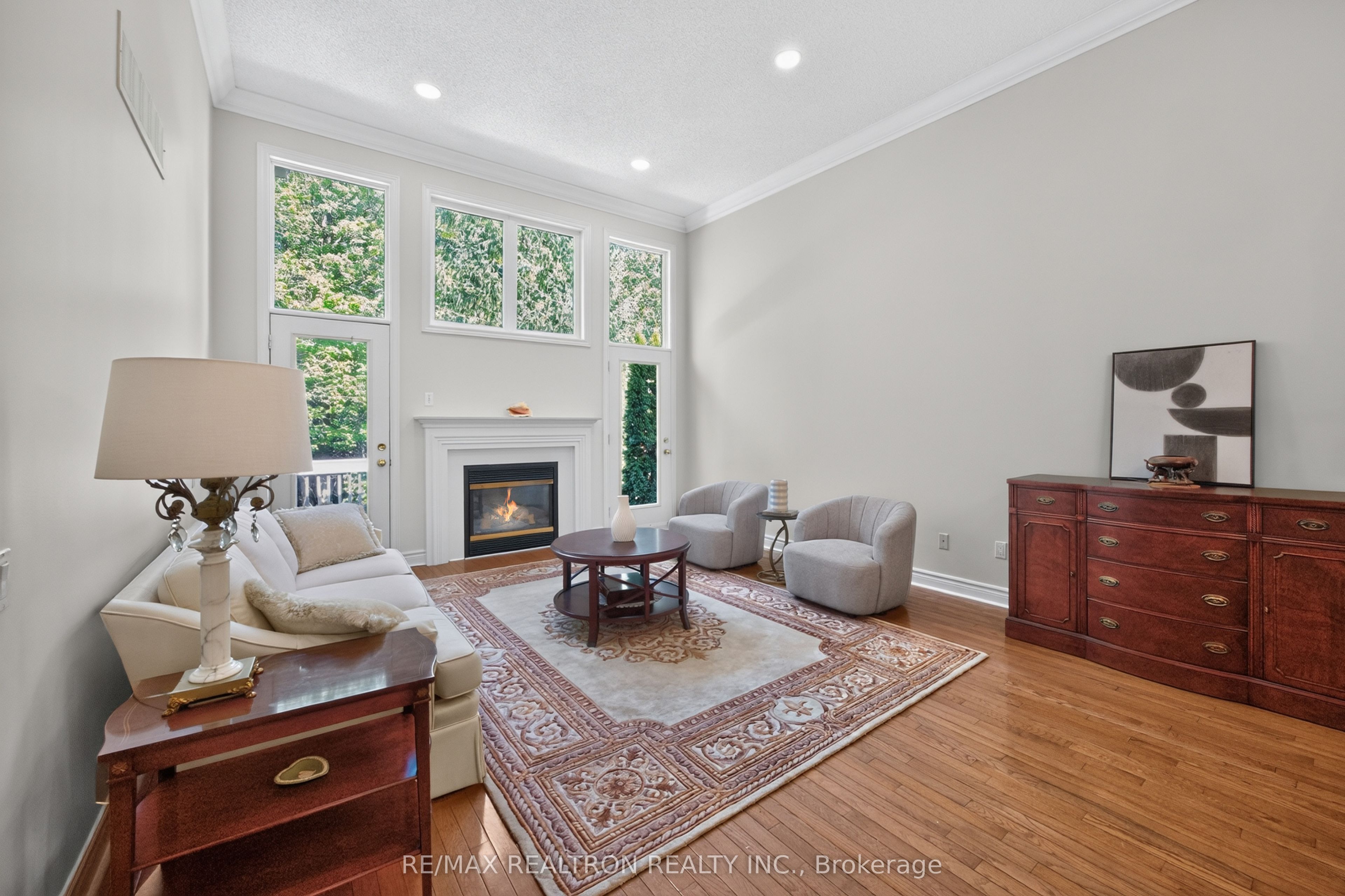 402 Morley Cook Crescent Property Photo 9